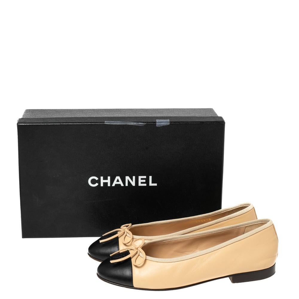 Chanel Black/Beige Leather CC Cap Toe Flats Size 36 3