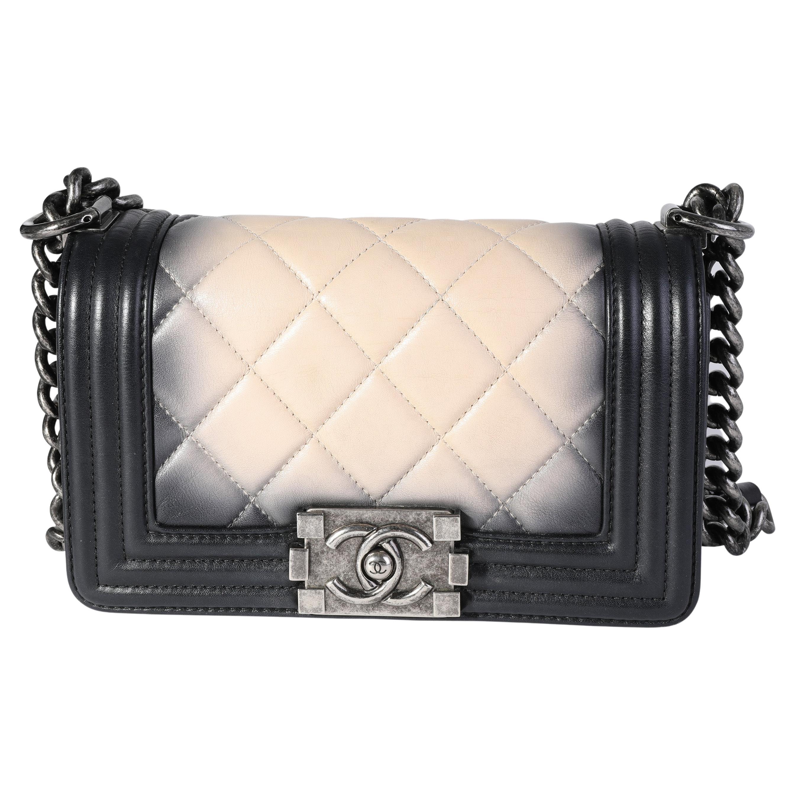 boy chanel small flap bolsa with handle