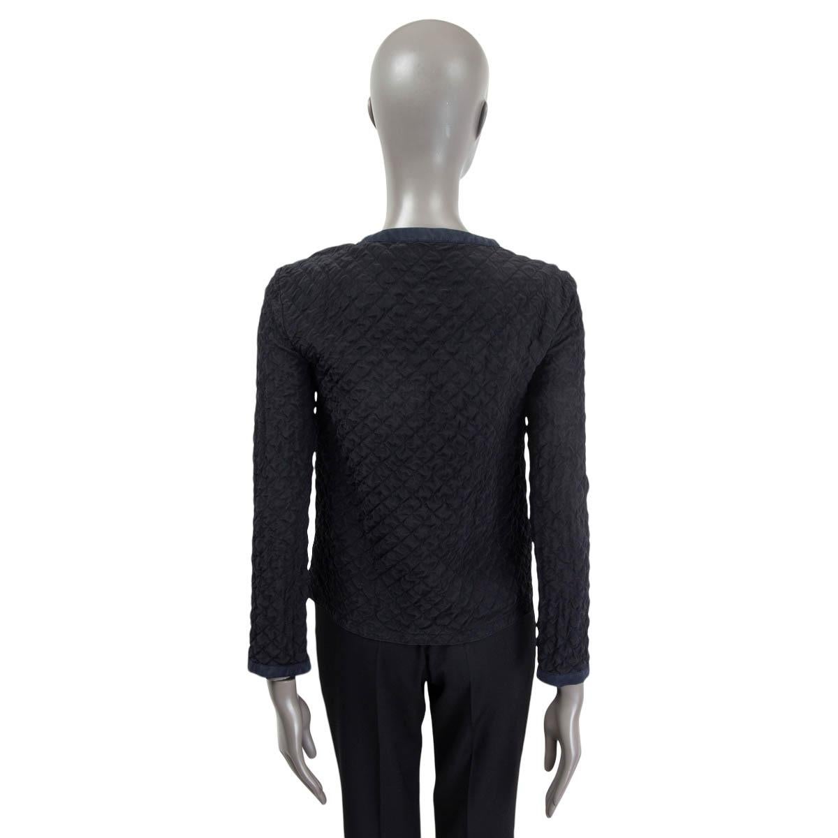 CHANEL black & blue silk 2015 QUILTE CREPE DE CHINE Jacket 36 XS For Sale 1
