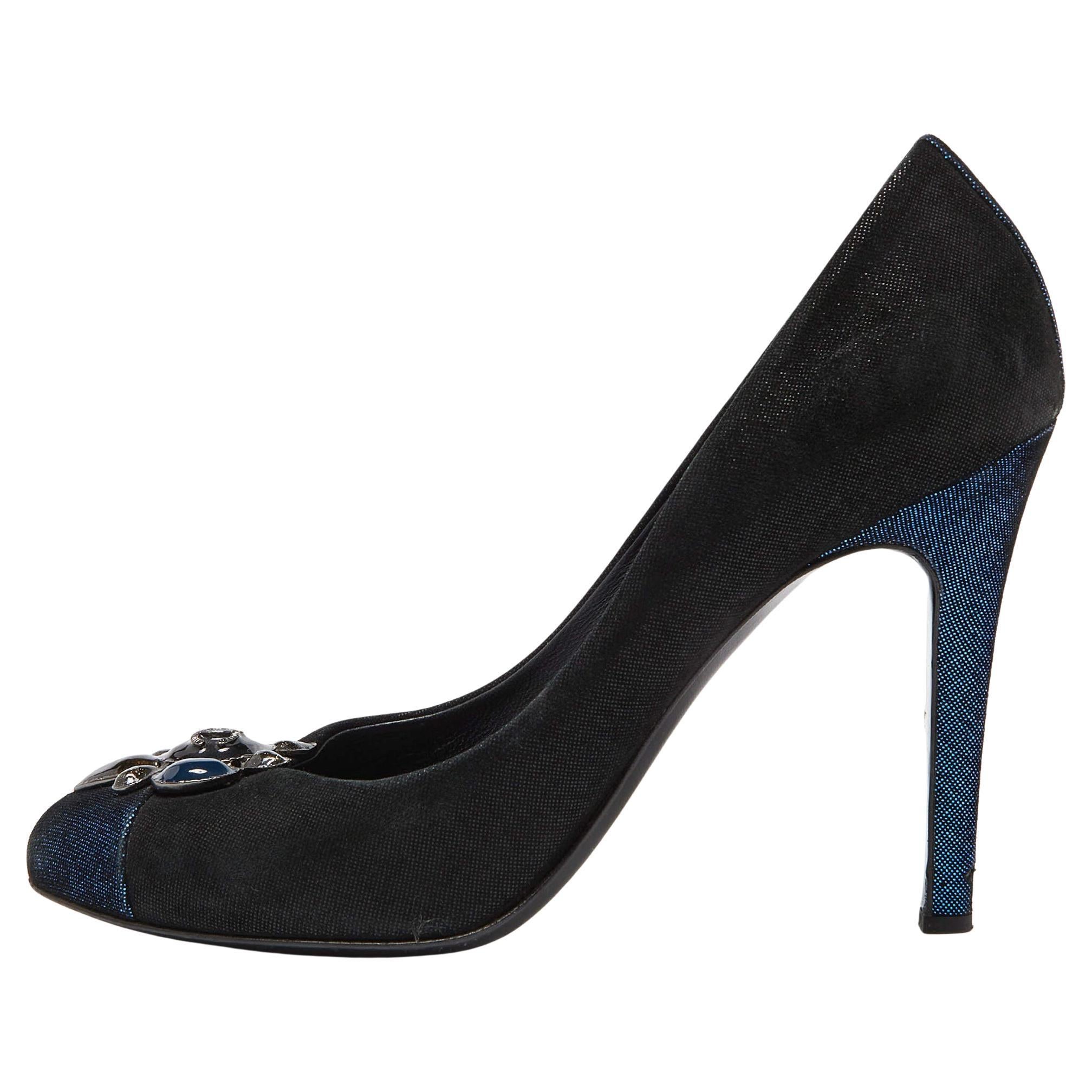 Chanel Black/Blue Suede Embellished CC Cap Toe Pumps Size 39.5 For Sale