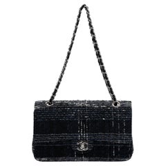 Chanel Tweed bleu noir à double rabat 10
