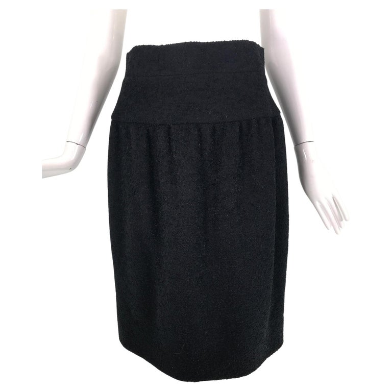 Chanel Black Boucle Hip Yoke Skirt For Sale at 1stDibs