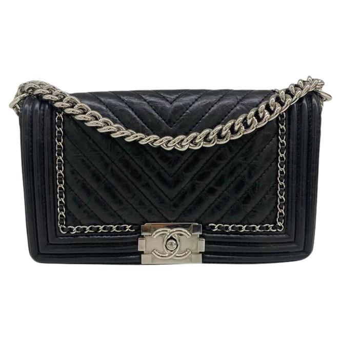 chanel bag black with gold chain used