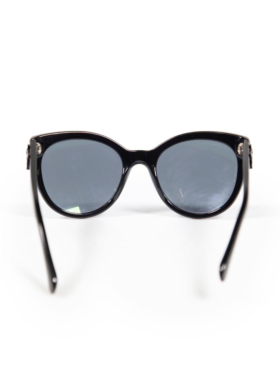 Chanel Black Boy Brick CC Logo Round Sunglasses In Excellent Condition In London, GB