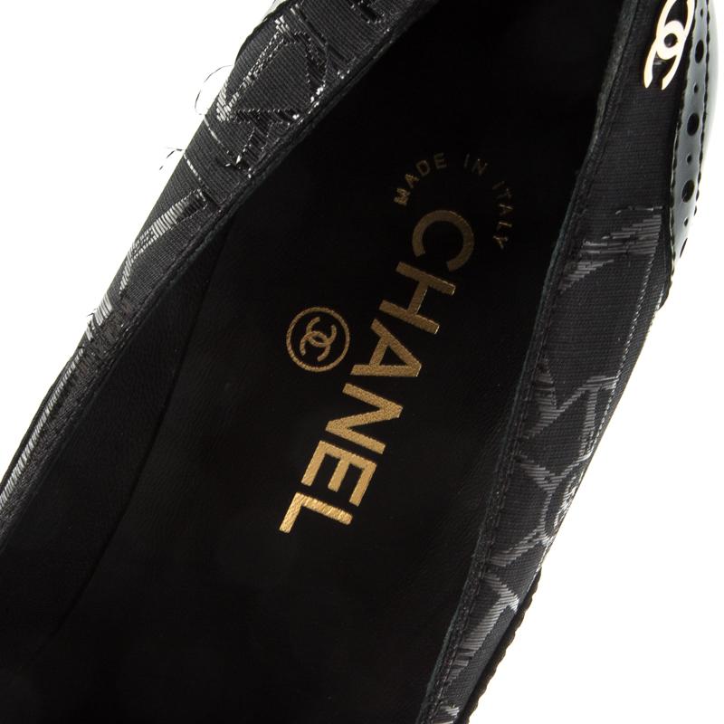 Chanel Black Brogue Patent Leather And Canvas Wedge Pumps Size 41 2