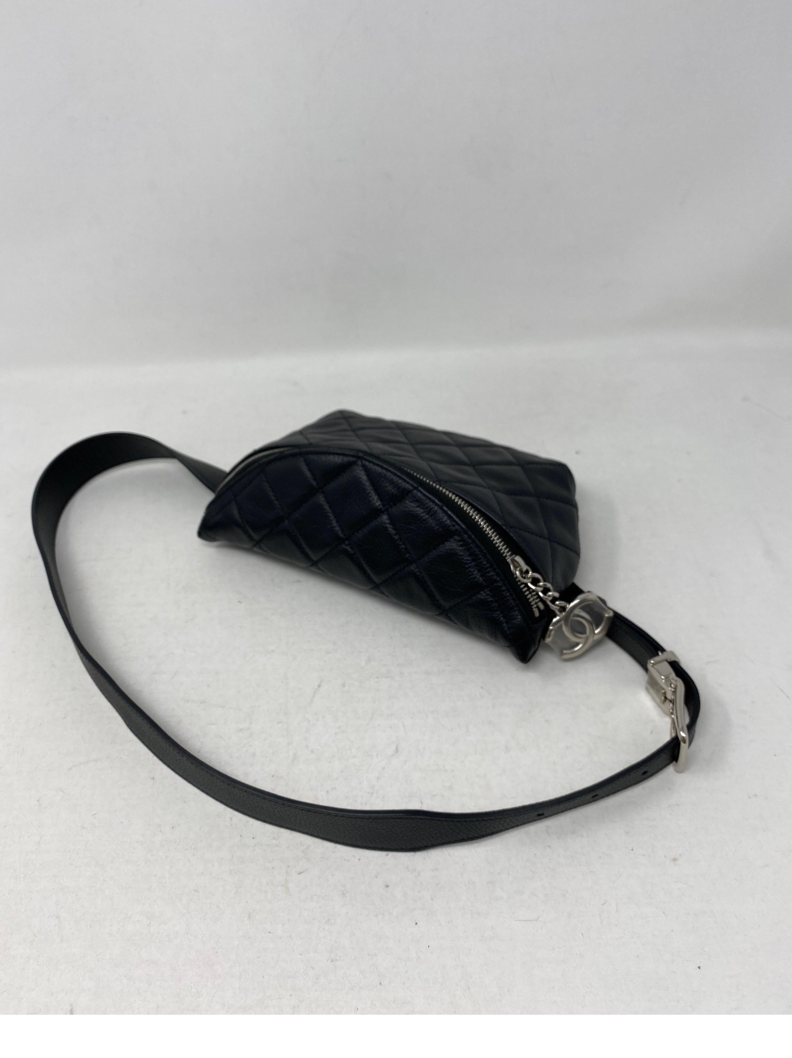 Chanel Black Bum Bag In Excellent Condition In Athens, GA