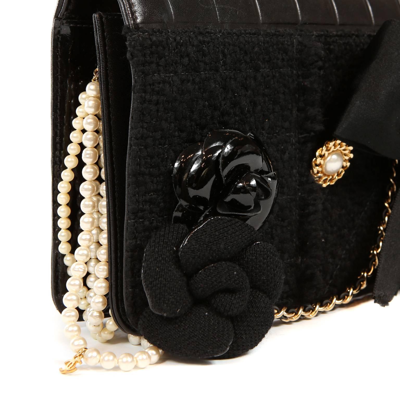 Chanel Black Buttons and Bows Special Edition Flap Bag  2