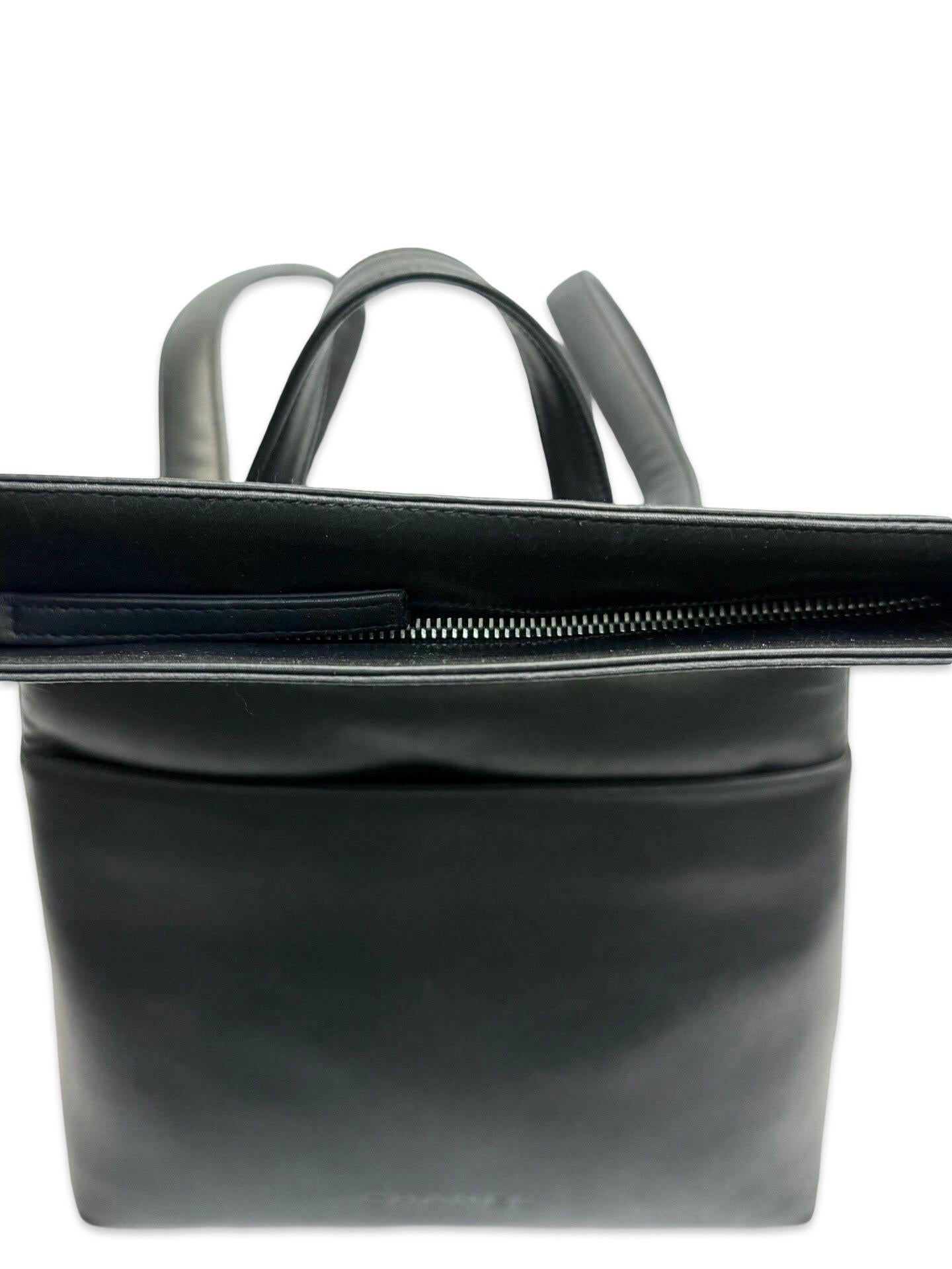 Chanel black calfskin backpack In Fair Condition For Sale In Sheung Wan, HK