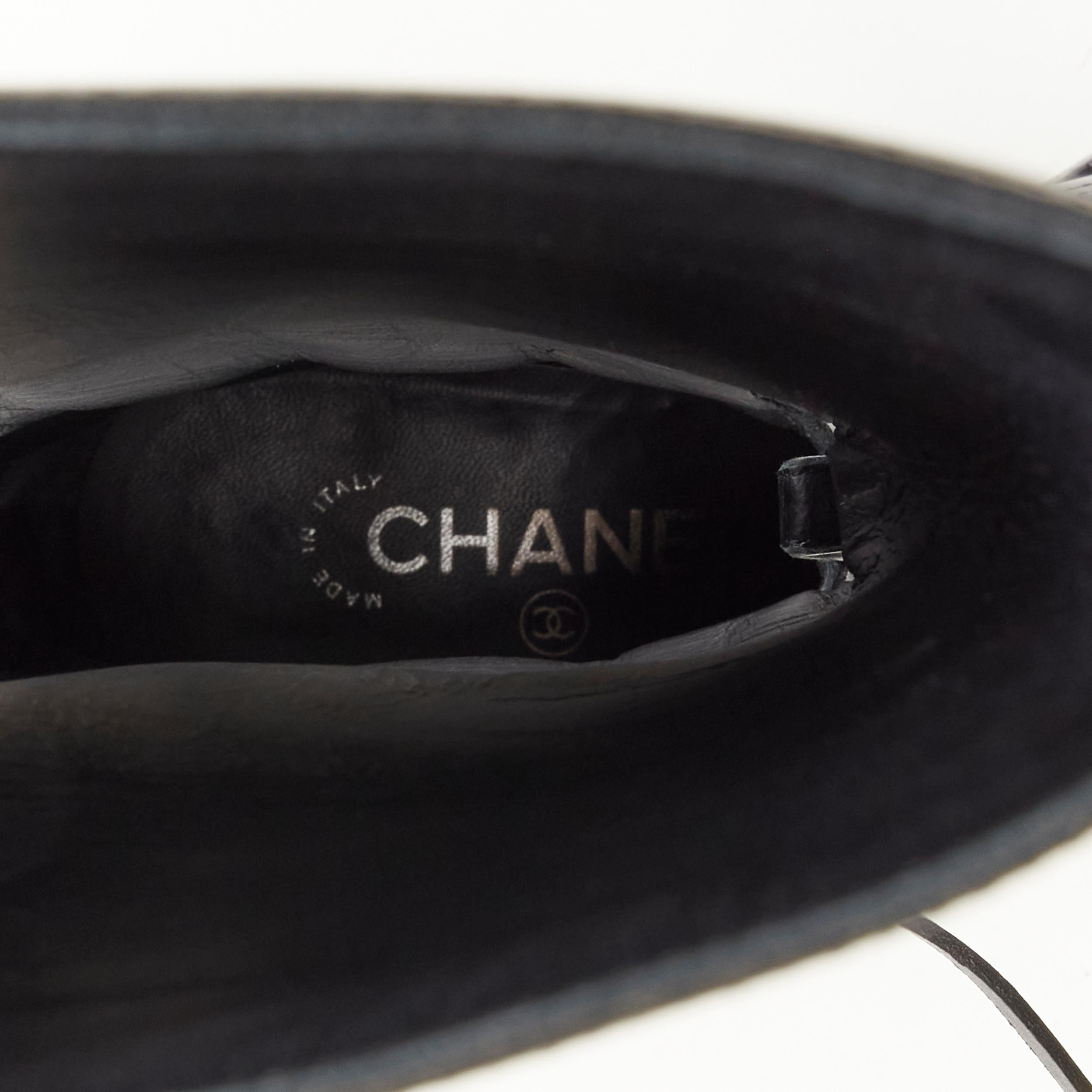 CHANEL black calfskin cross stitch cut out CC toe cap block heel boot EU38.5 For Sale 4
