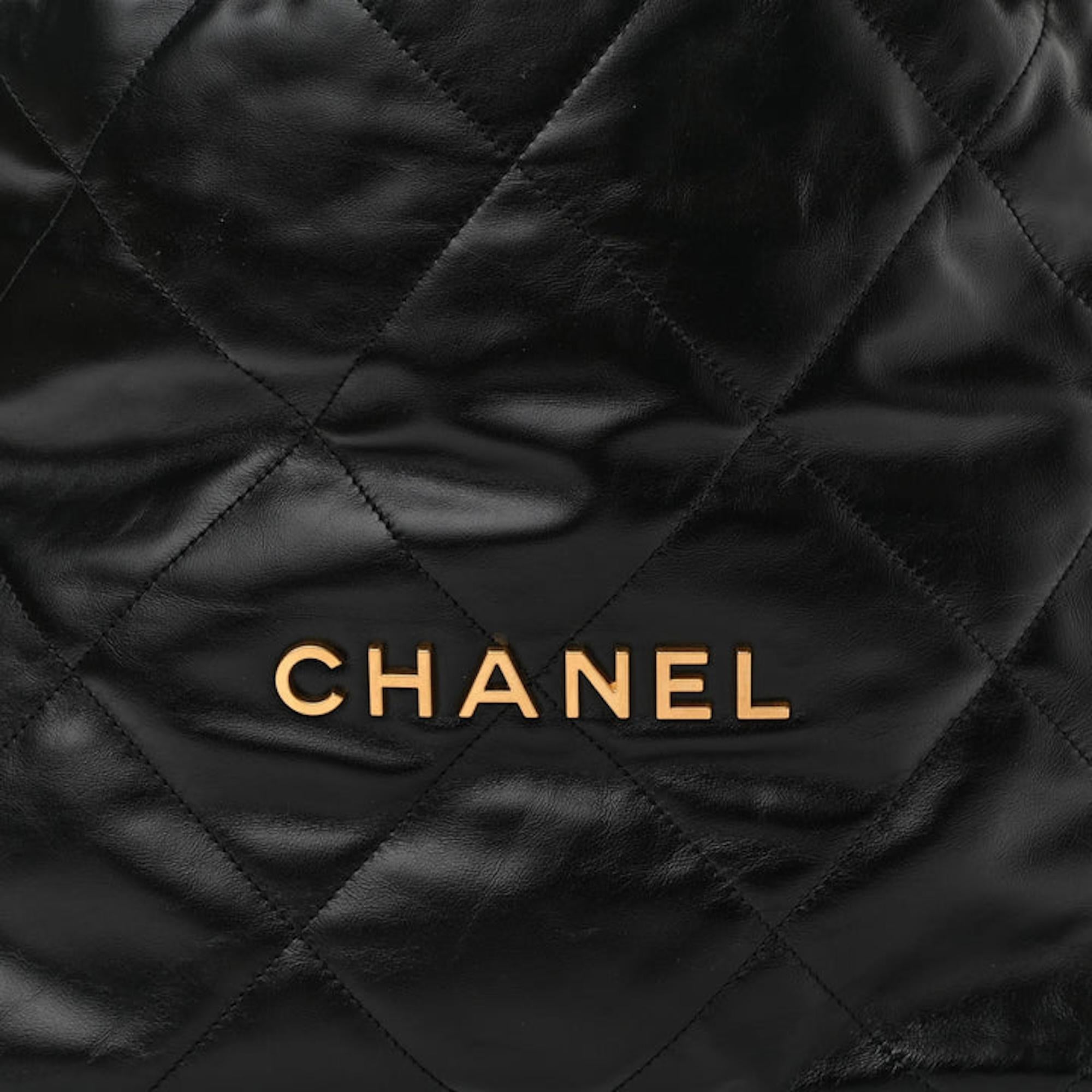 Chanel Schwarze Chanel 22 Tasche aus Kalbsleder mit Kordelzug Medium im Angebot 5