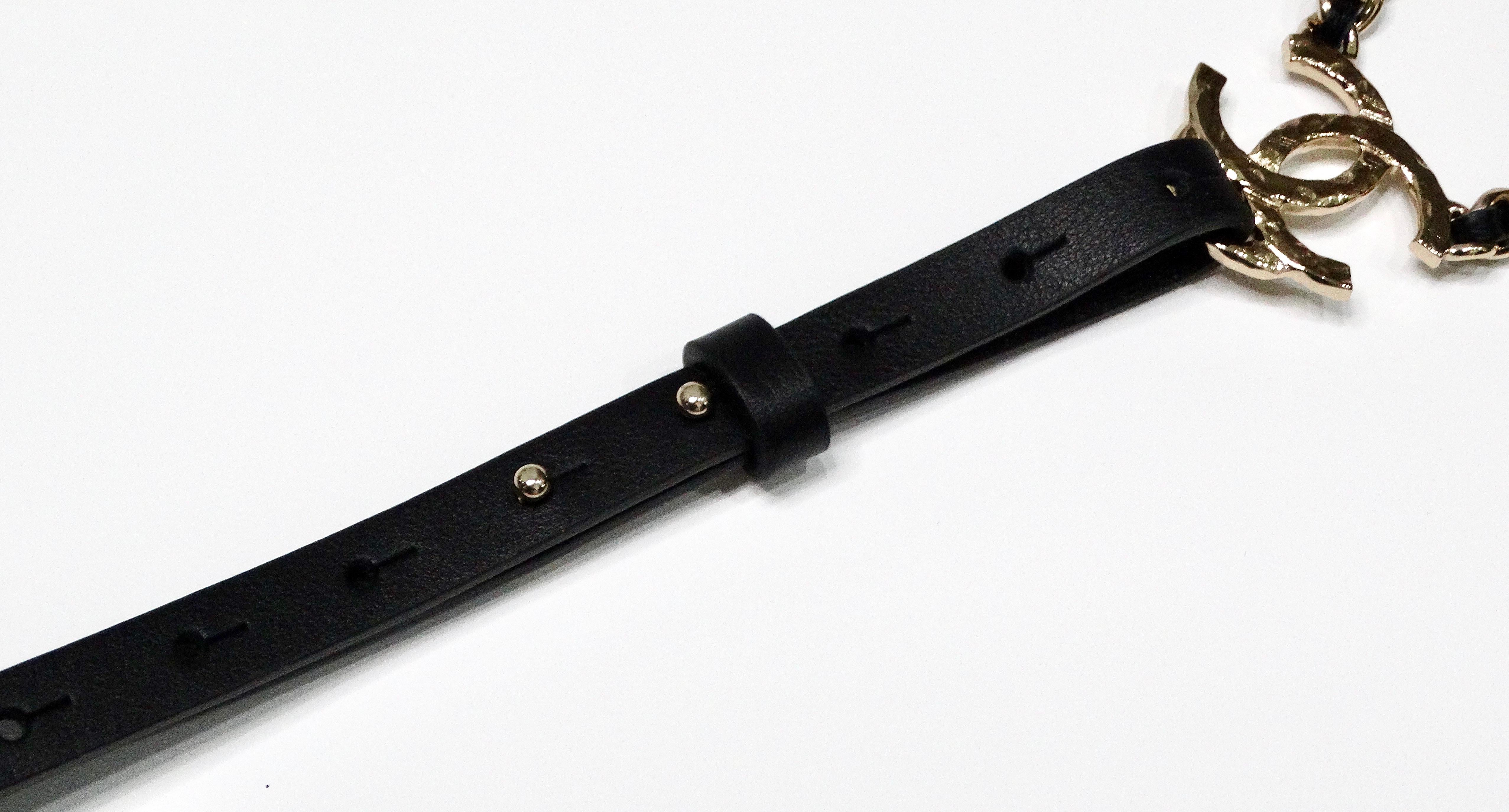 Chanel Black Calfskin Leather Gold-Tone Interlocking CC Chain Suspenders In Good Condition For Sale In Scottsdale, AZ