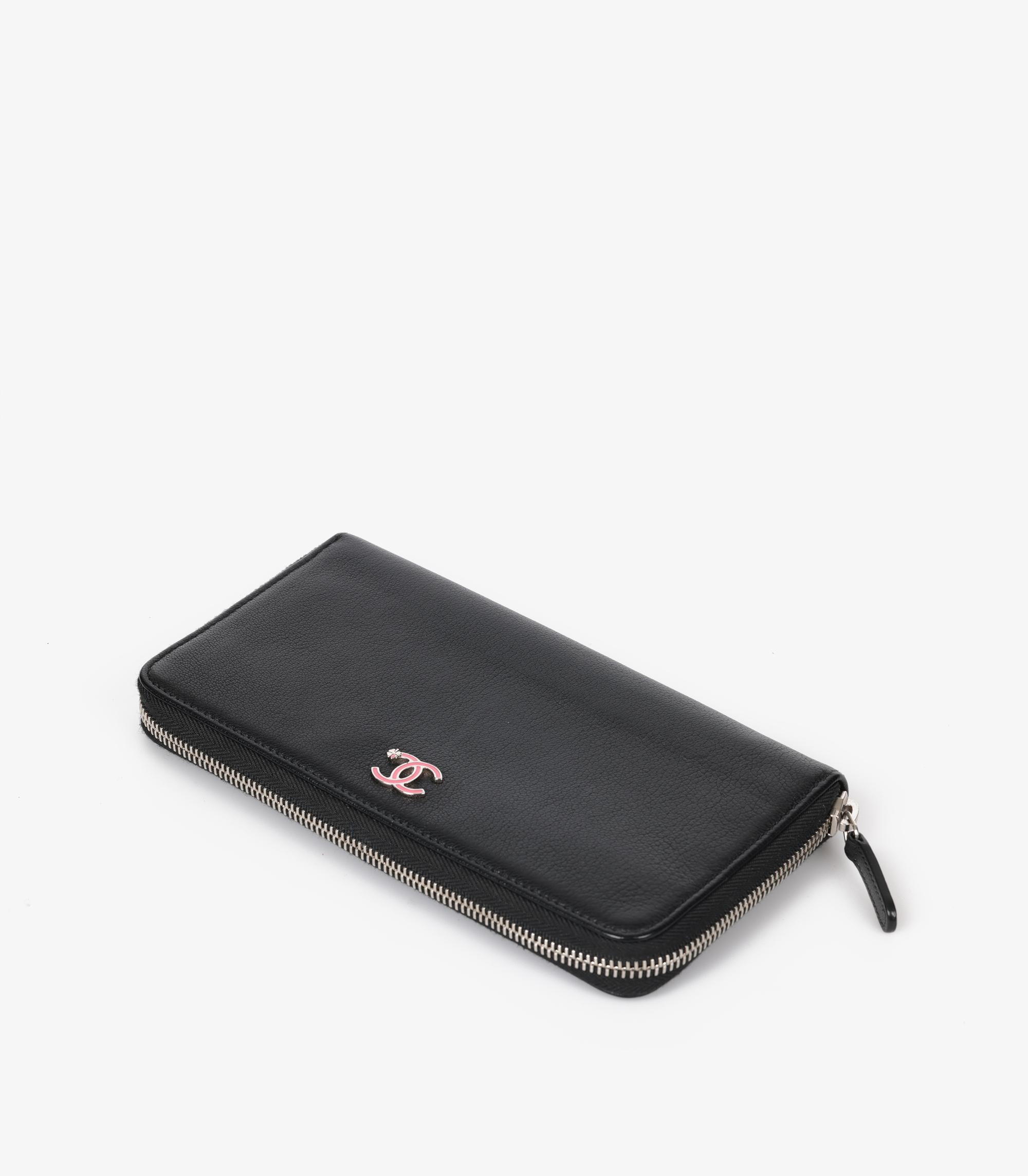 Chanel Black Calfskin Leather Pink Clover Classic Long Zip Wallet In Excellent Condition For Sale In Bishop's Stortford, Hertfordshire