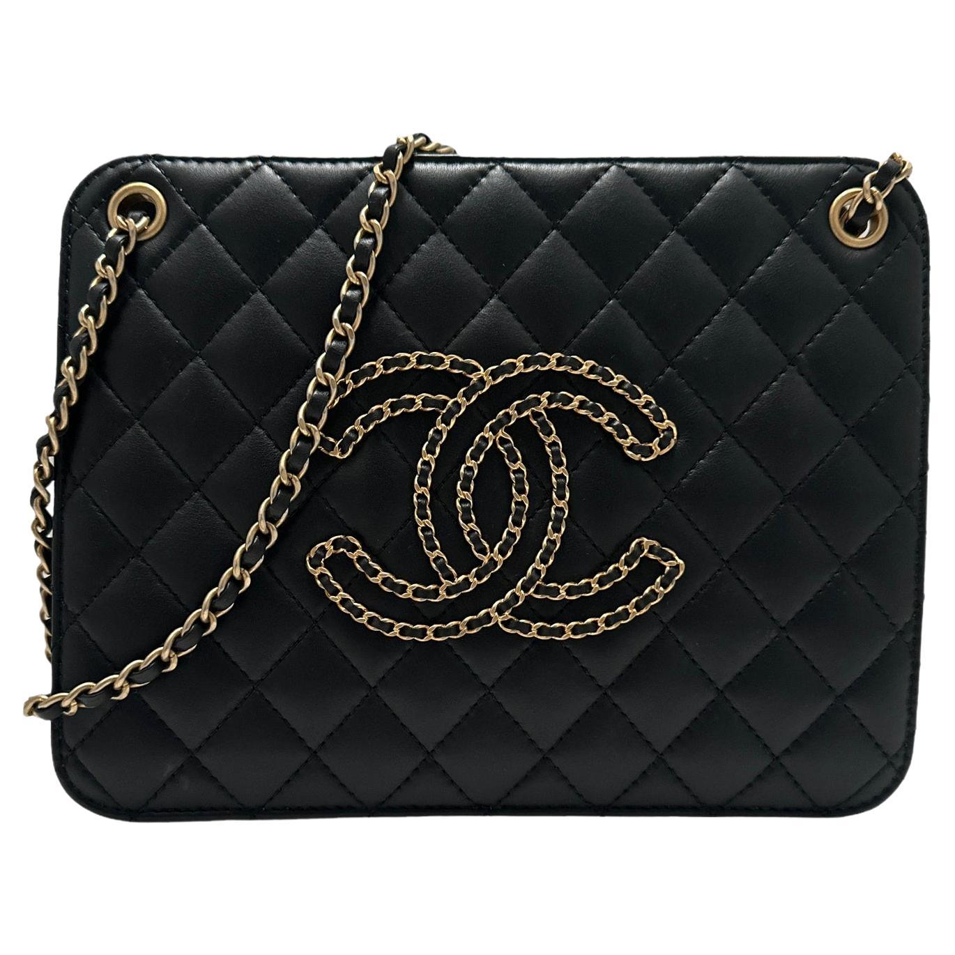 Chanel Black Calfskin Quilted Small CC Chain Accordion Tote Bag

Made In: France
Year of Production: 2020
Color: Black
Hardware: Goldtone
Materials: Black calfskin leather
Lining: Black grosgrain
Closure/Opening: Center flap with magnet 
Exterior