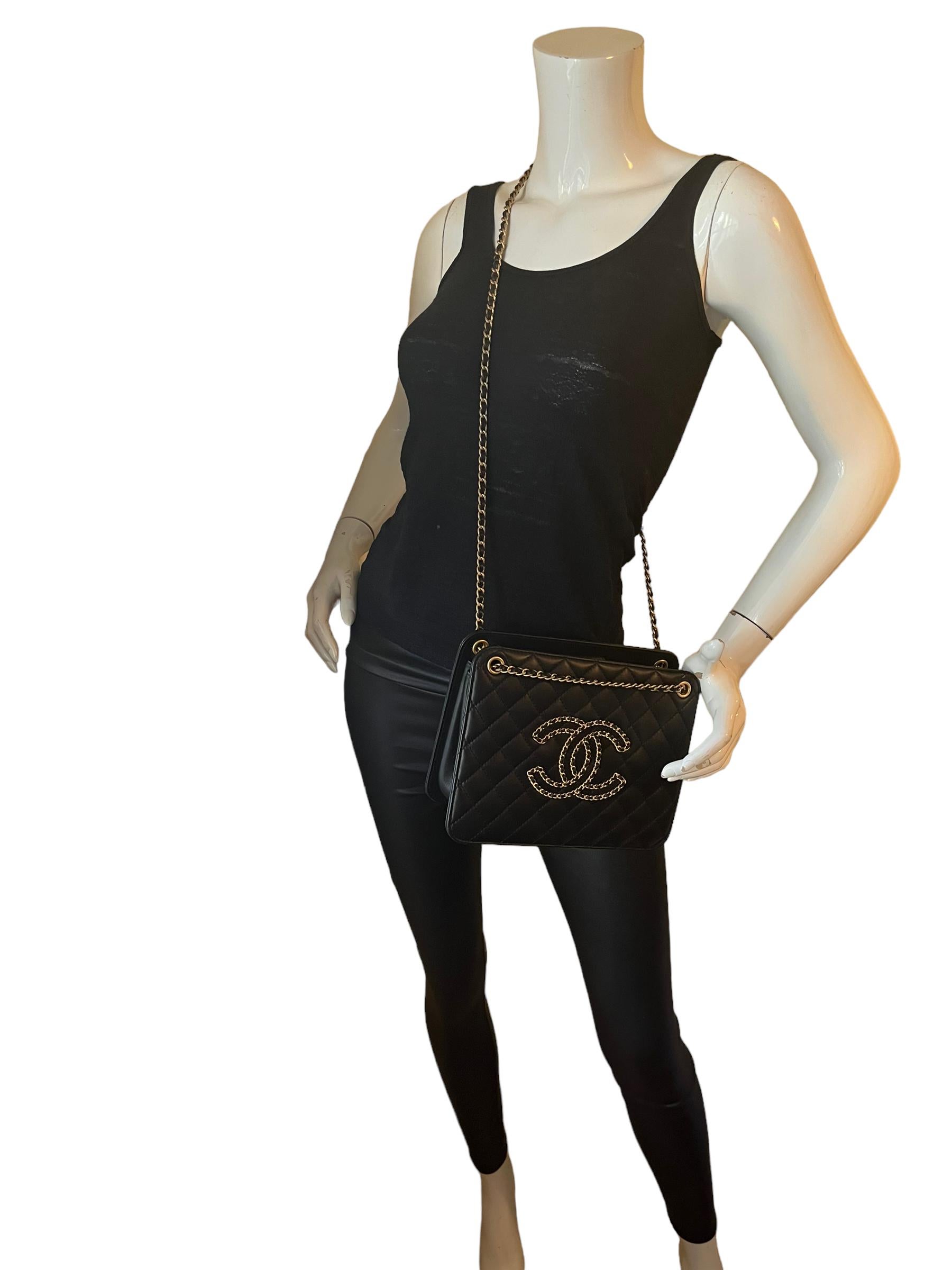 Chanel Black Calfskin Leather Quilted CC Chain Accordion Tote Bag In Excellent Condition In New York, NY