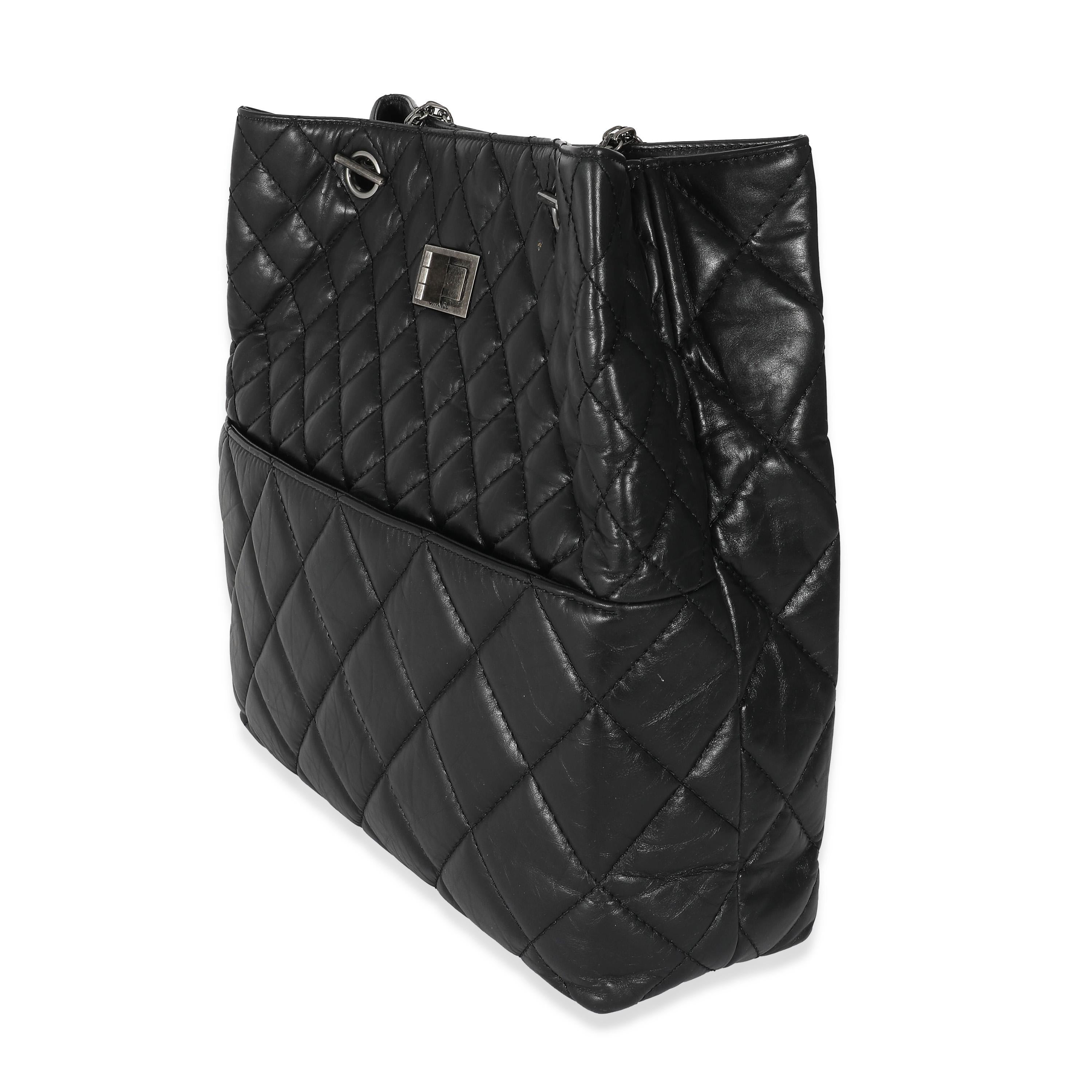 Chanel Black Calfskin Tall 2.55 Reissue Tote In Excellent Condition For Sale In New York, NY