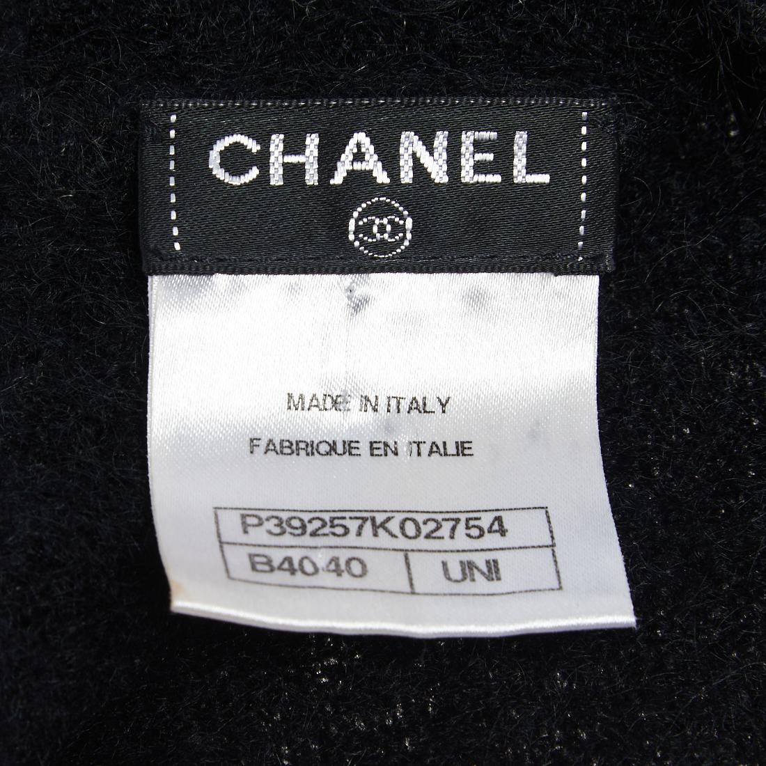 Chanel Black Camelia Applique Mohair Neck Warmer In Good Condition In Dubai, Al Qouz 2