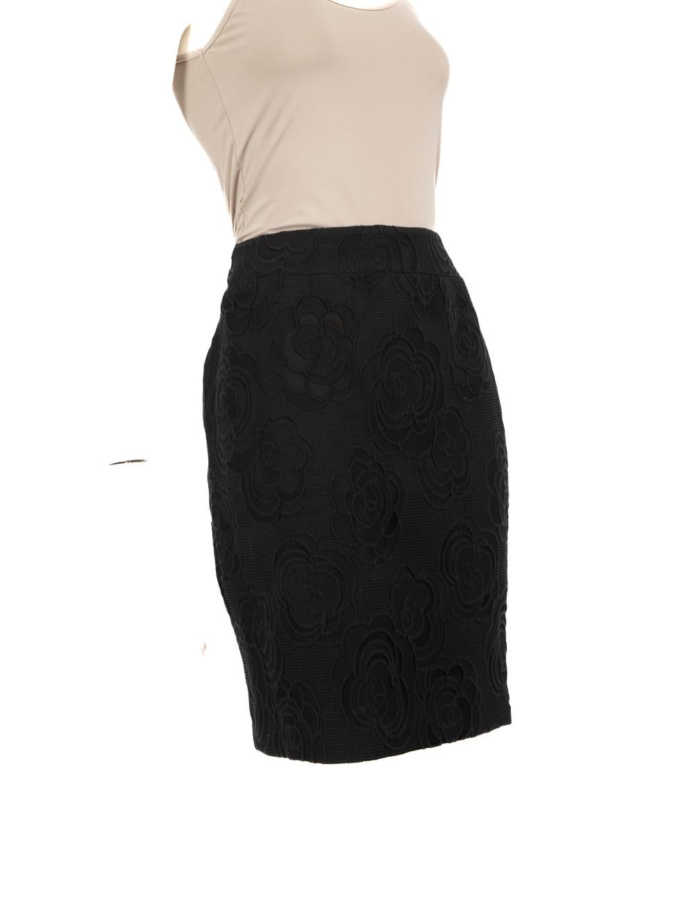 CONDITION is Very good. Minimal wear to the skirt is evident. Pulls to the weave on the front left and loose stitching to the side seam lining on the left side. Discolouration towards the centre front and the front left side. Tarnishing to the