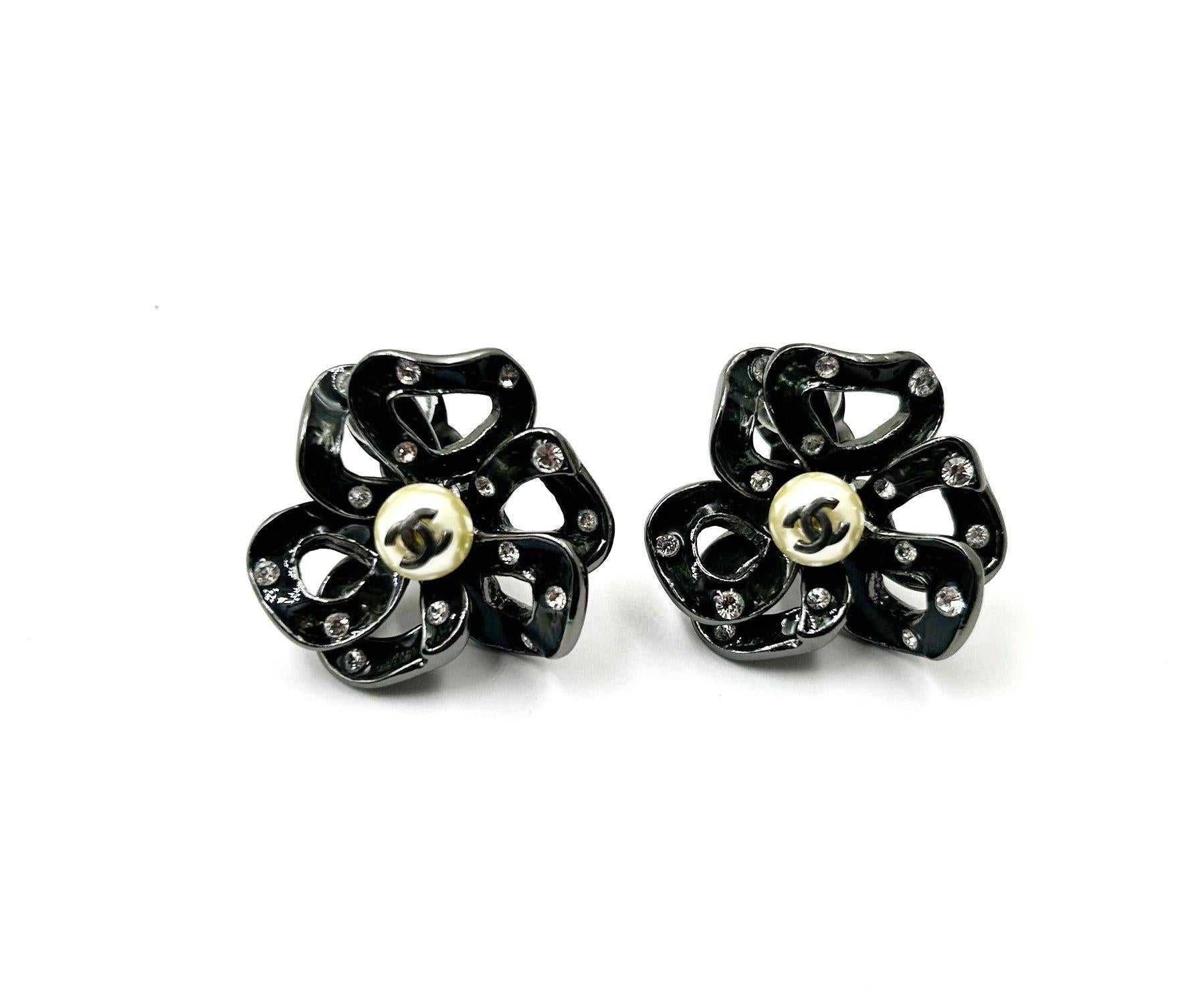 Chanel Black Camellia Crystal Pearl Large Clip on Earrings In Excellent Condition For Sale In Pasadena, CA