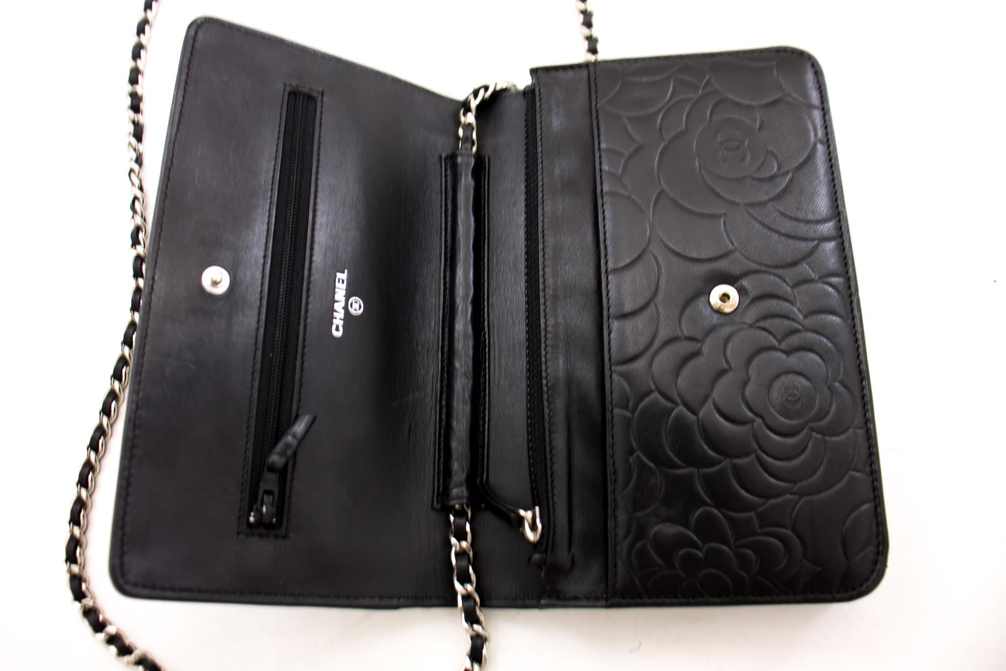CHANEL Schwarz Kamelie geprägte WOC Brieftasche auf Kette Umhängetasche 6