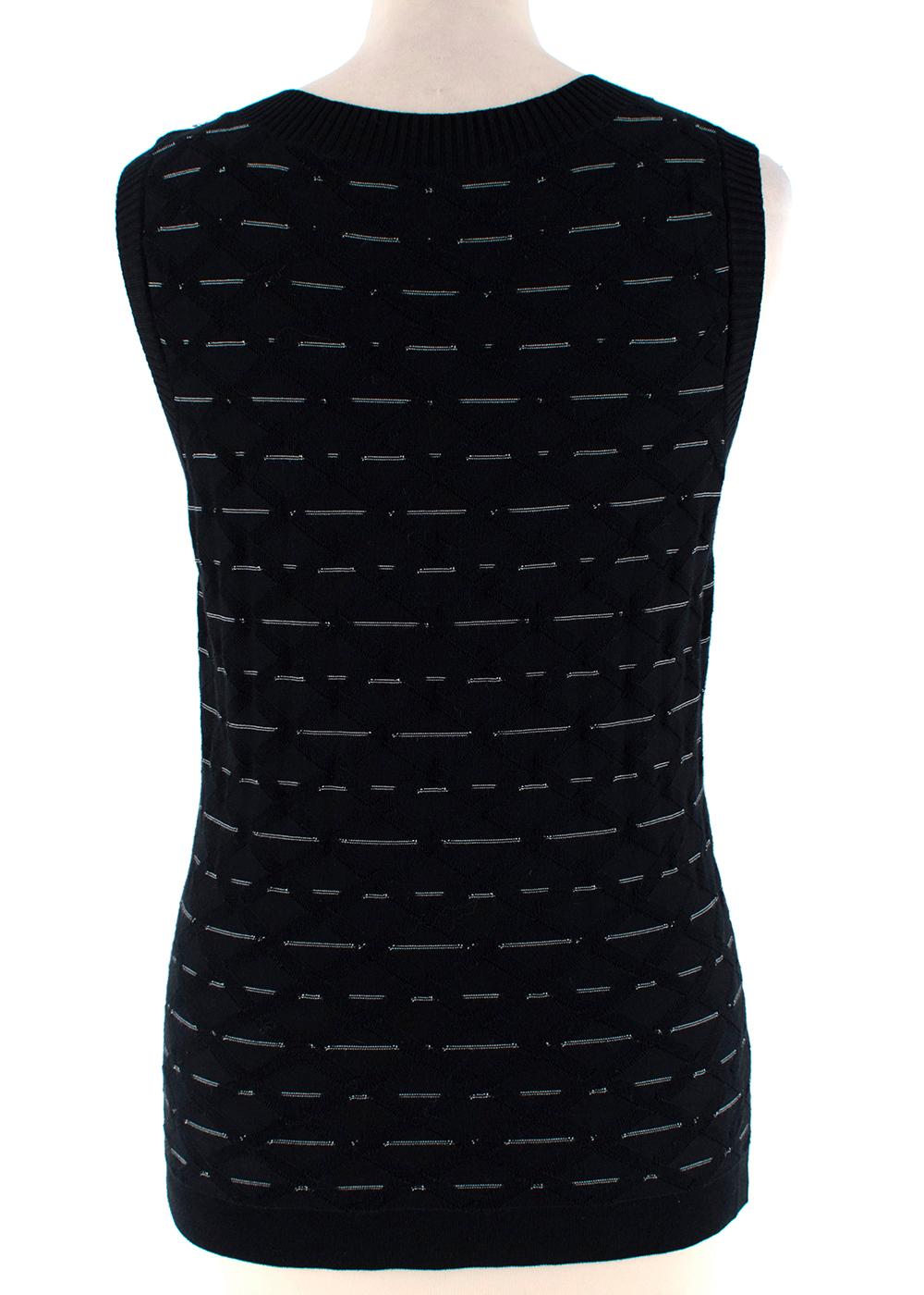 Chanel Black Camellia Embroidered Sleeveless Knit Vest - Size Estimated S In Excellent Condition For Sale In London, GB