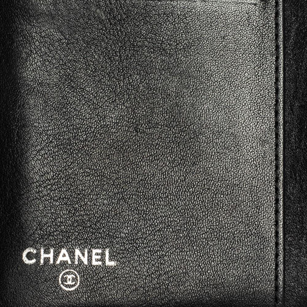 Chanel Black Camellia Patent Leather L-Zip Pocket Wallet 2
