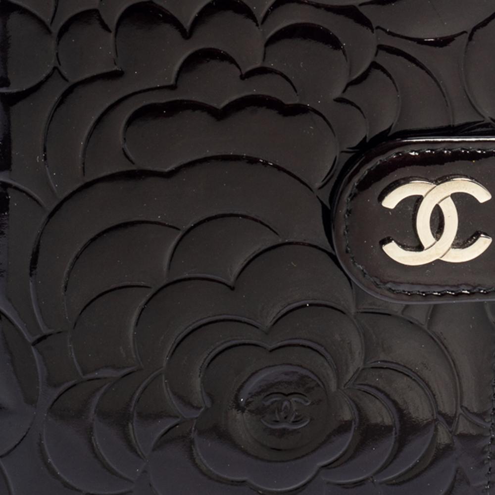 Chanel Black Camellia Patent Leather L-Zip Pocket Wallet 5