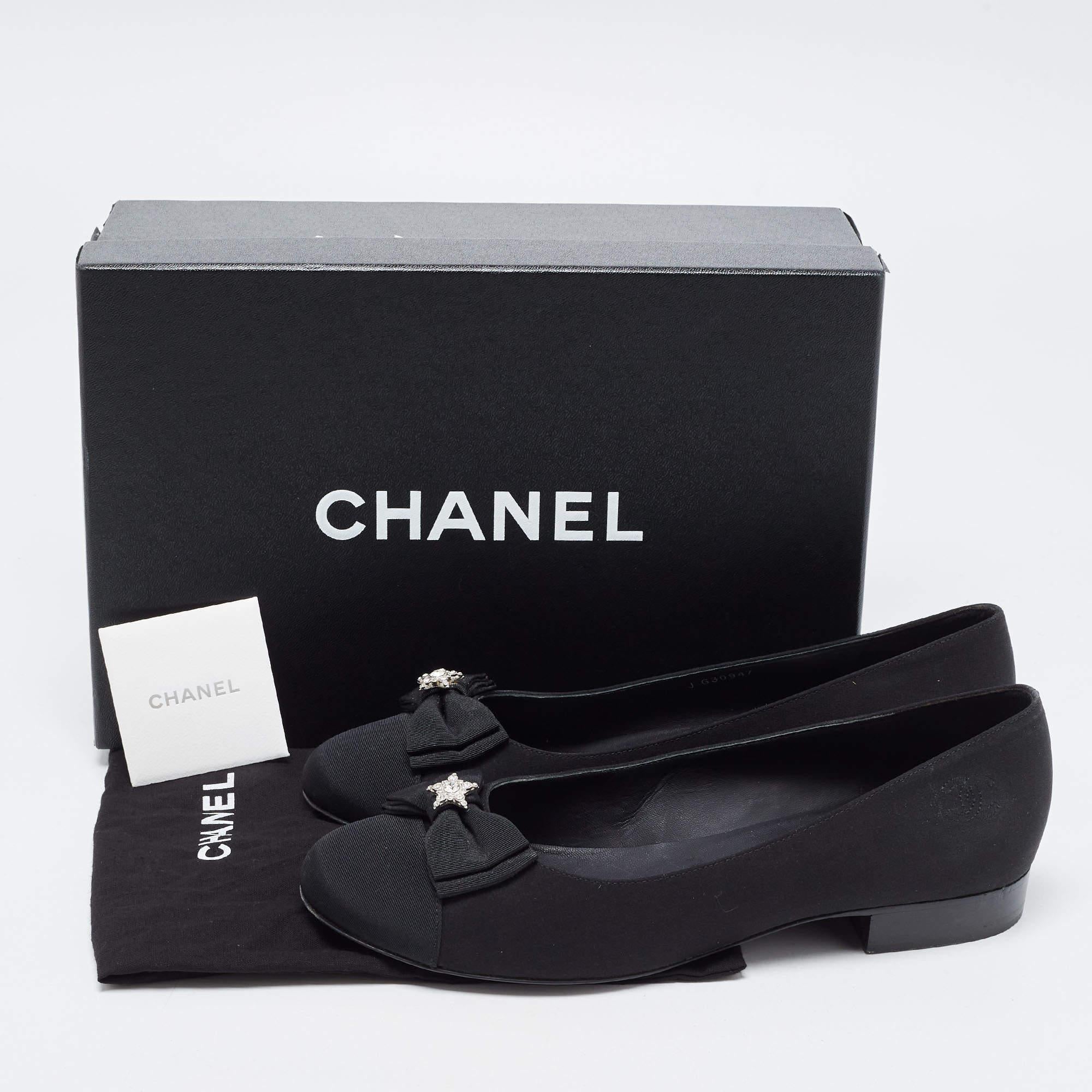 Chanel Black Canvas CC Cap Toe Bow Ballet Flats Size 39 4