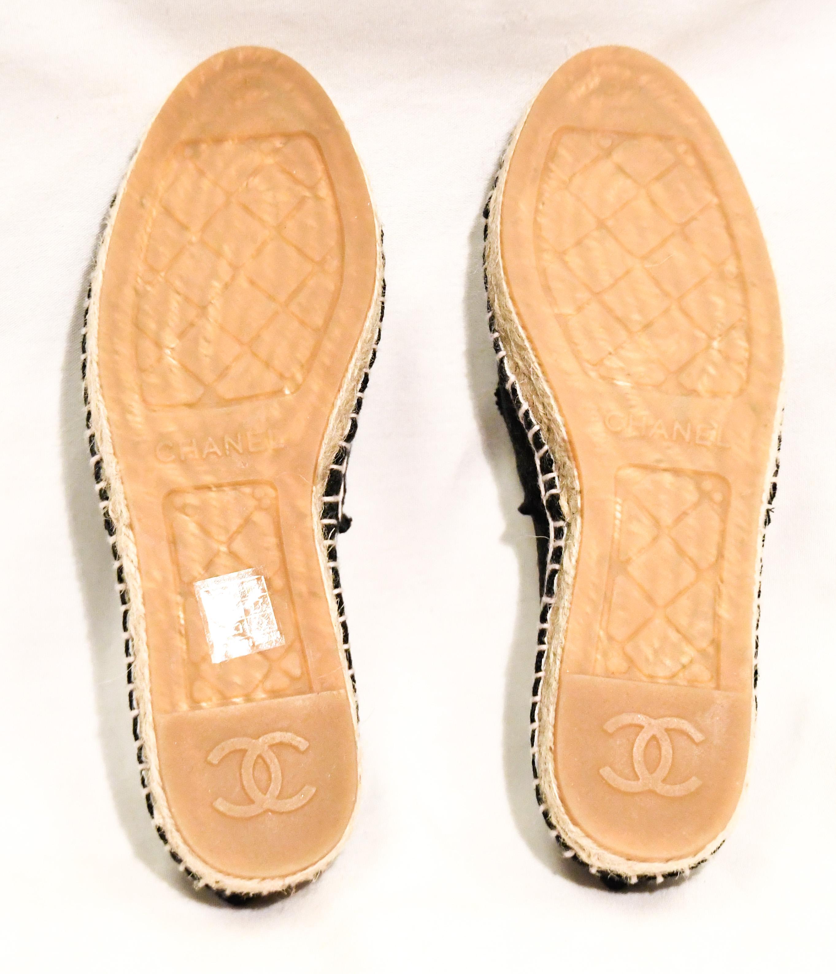 Chanel Black Canvas Espadrilles With CC Fringed on Vamps 1