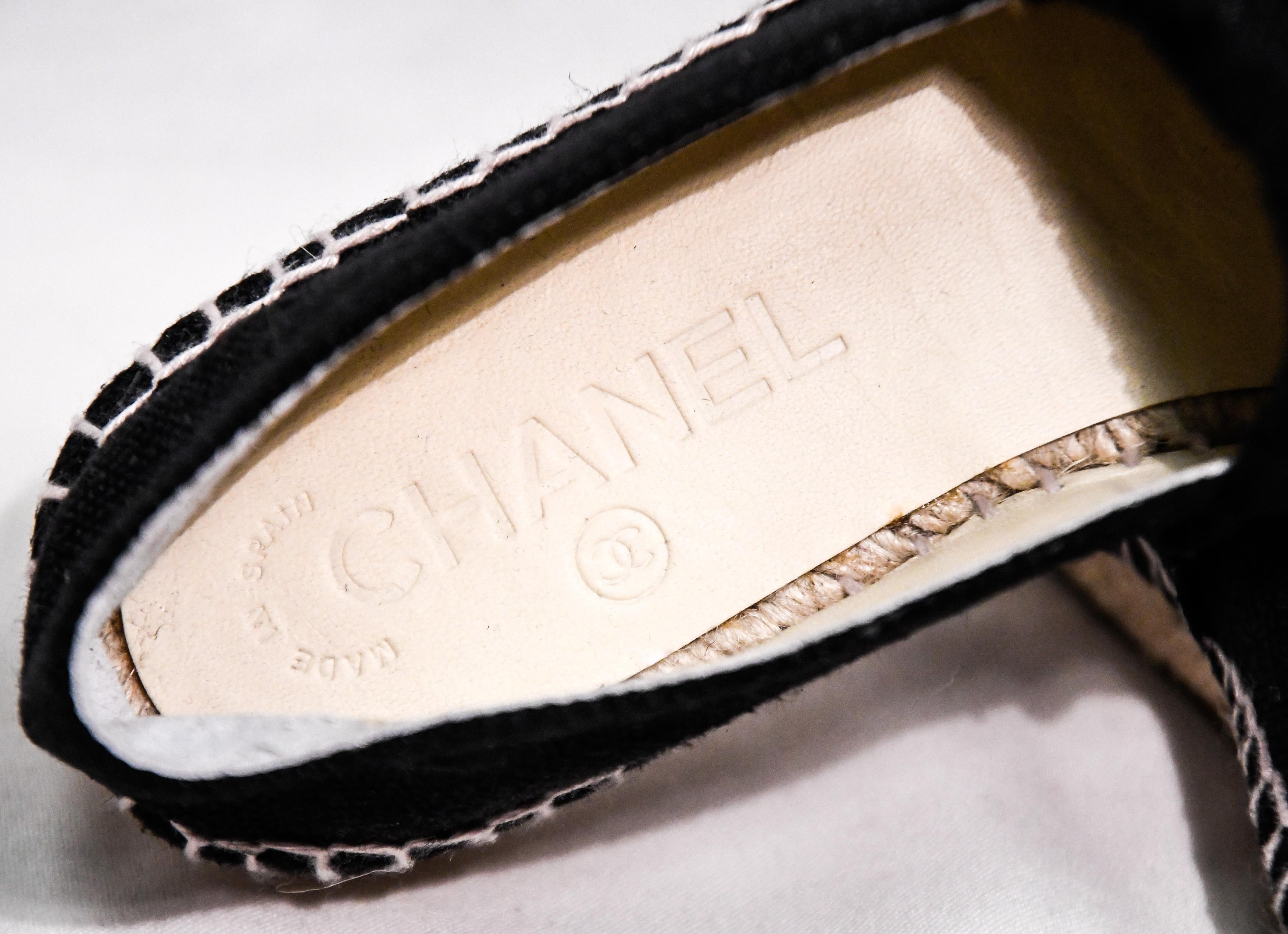 Chanel Black Canvas Espadrilles With CC Fringed on Vamps 3