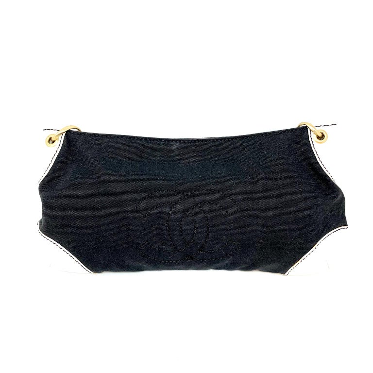 Chanel Black Canvas Shoulder bag For Sale 2