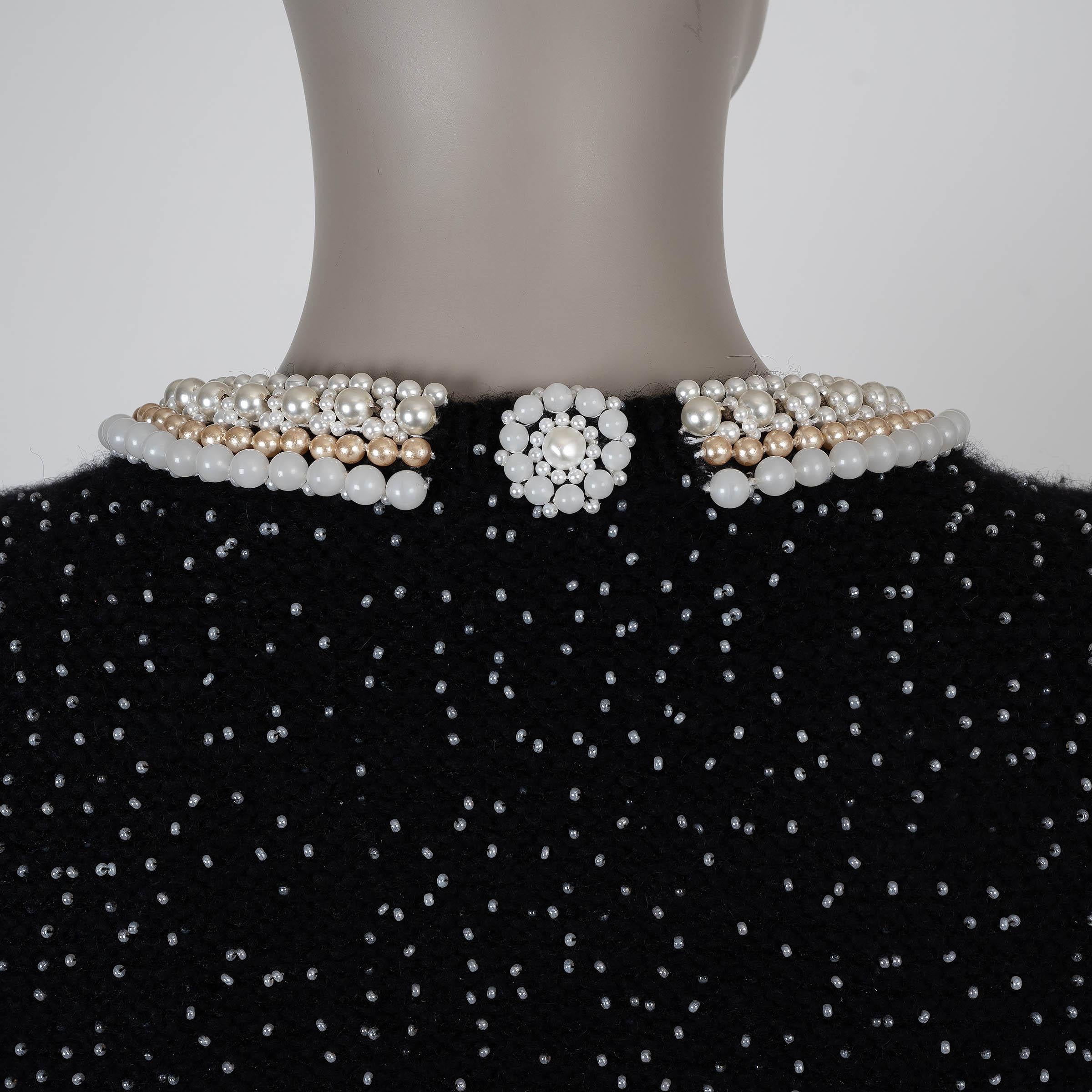 CHANEL black cashmere 05A ALLOVER PEARL KNIT Dress 36 XS For Sale 2