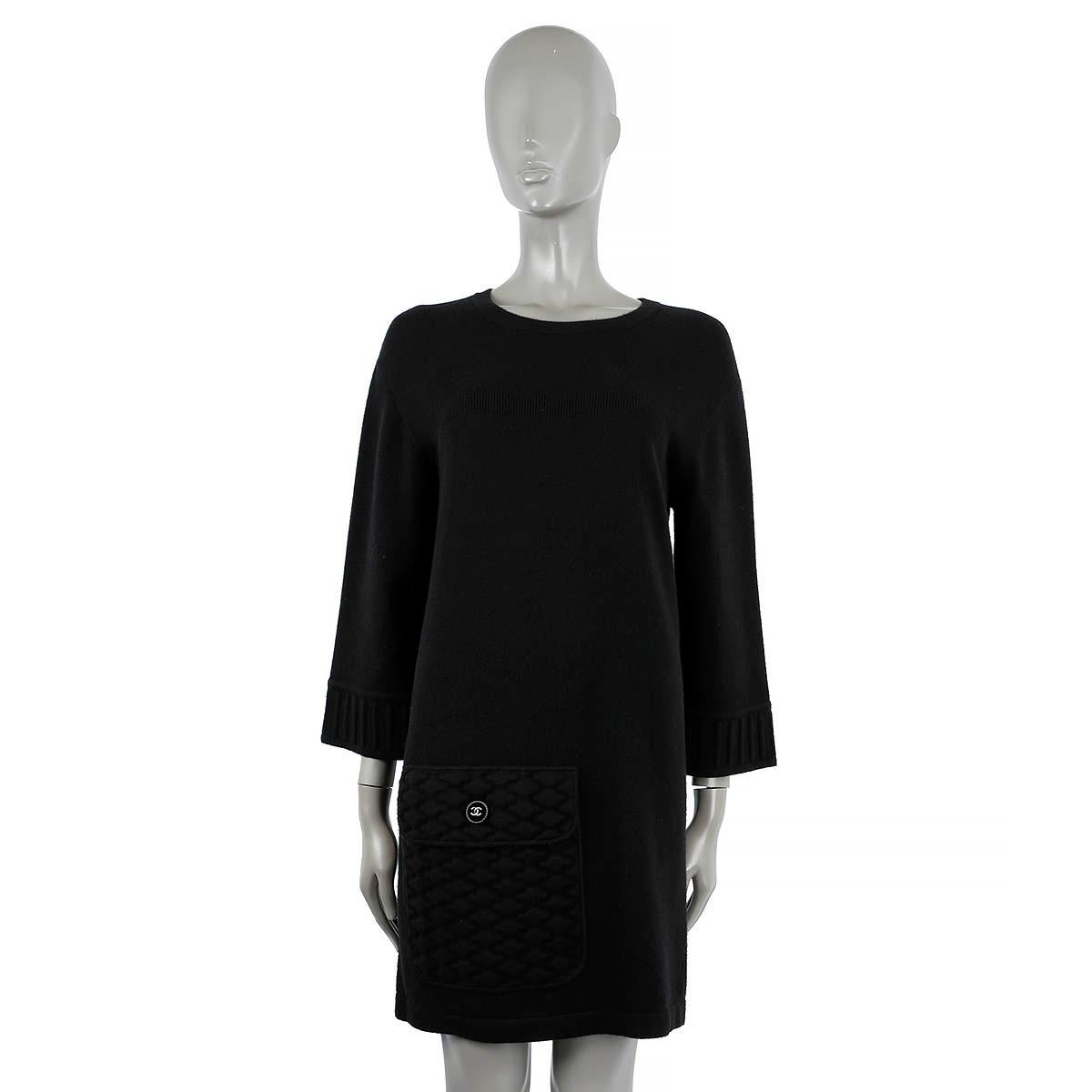 Black CHANEL black cashmere 2013 13A EDINBURG QUILTED POCKET KNIT Dress 36 XS For Sale
