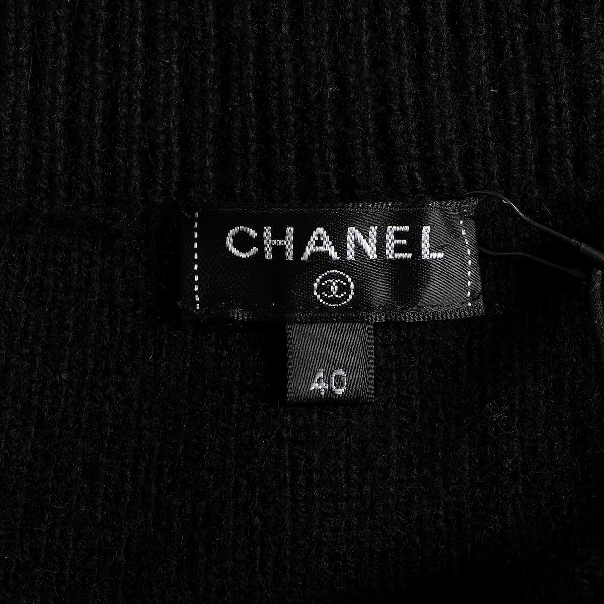 CHANEL black cashmere 2016 16B RIB-KNIT Skirt 40 M For Sale 5