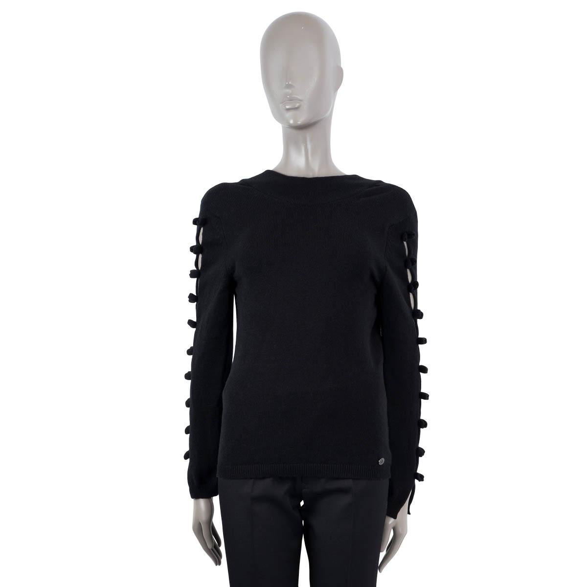 Black CHANEL black cashmere 2017 17A COSMOPOLITE CUT-OUT BOW Sweater 38 S