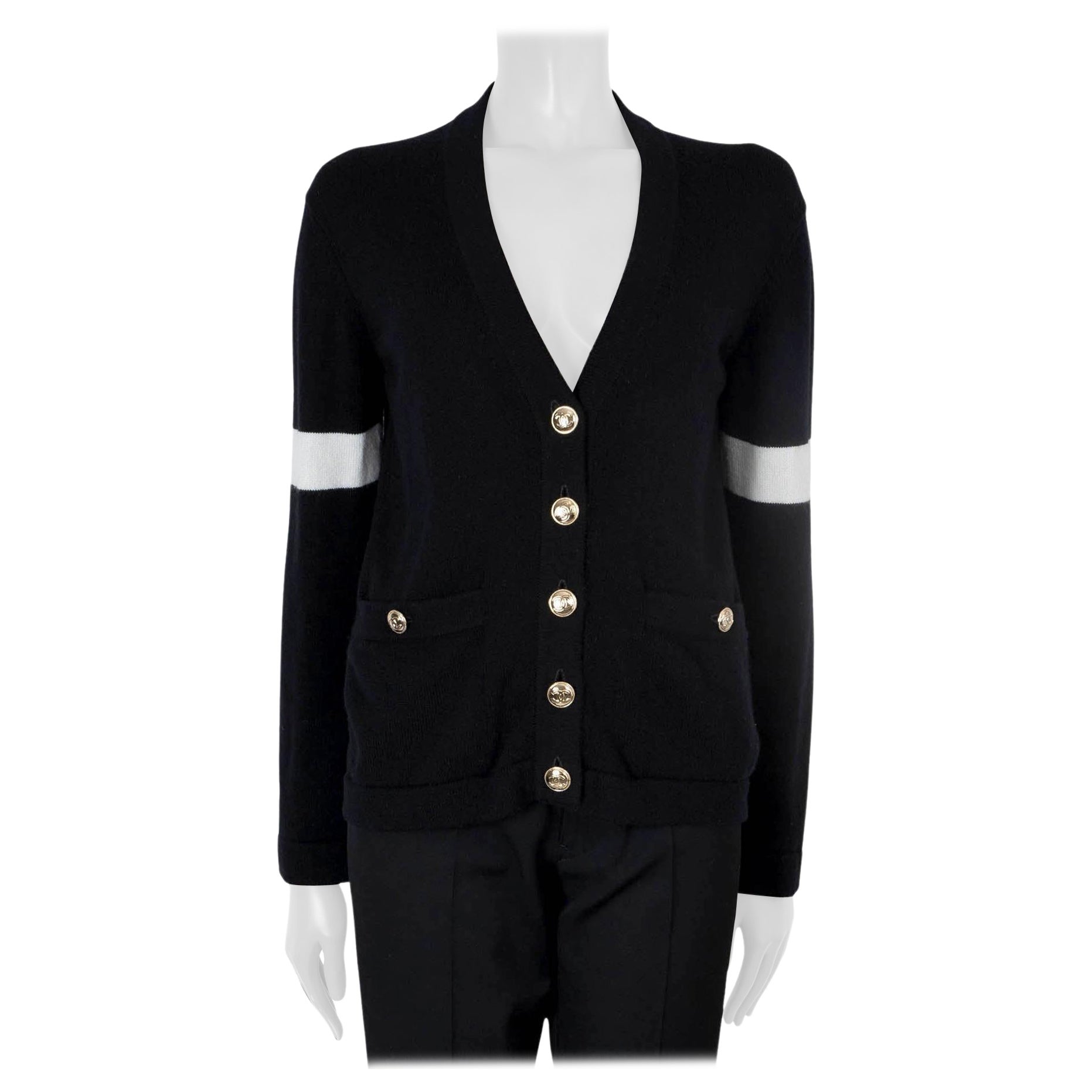CHANEL cachemira negra 2020 20K STRIPED SLEEVE Cardigan Sweater 34 XXS en venta