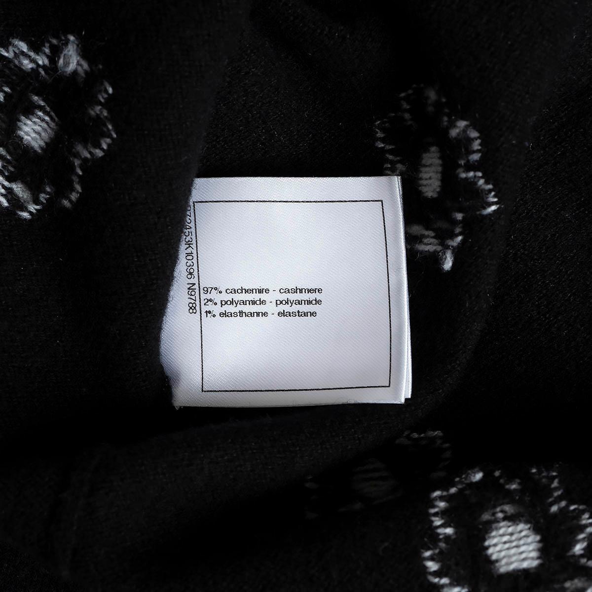 CHANEL black cashmere 2022 22P CAMELLIA INTARSIA Sweater 42 L For Sale 5