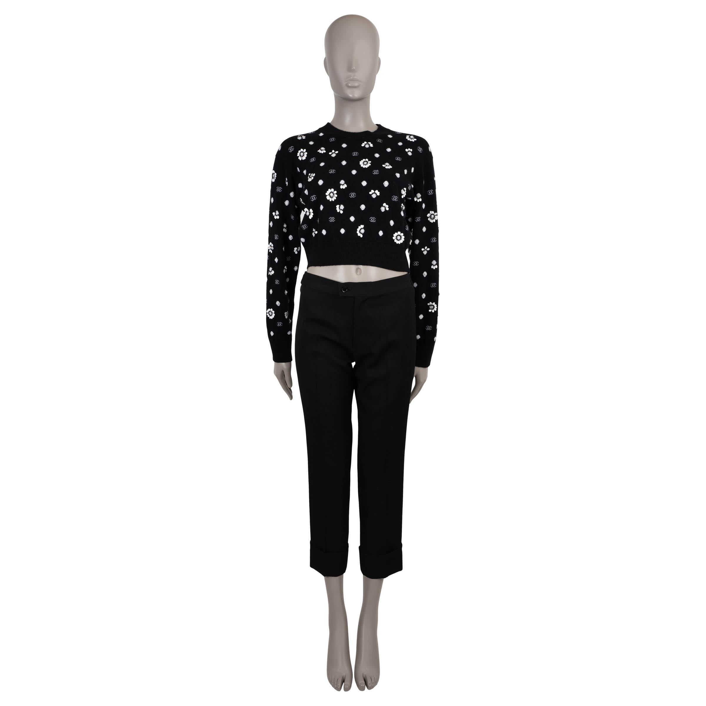 Women's CHANEL black cashmere 23S EMBELLISHED Sweater XS For Sale