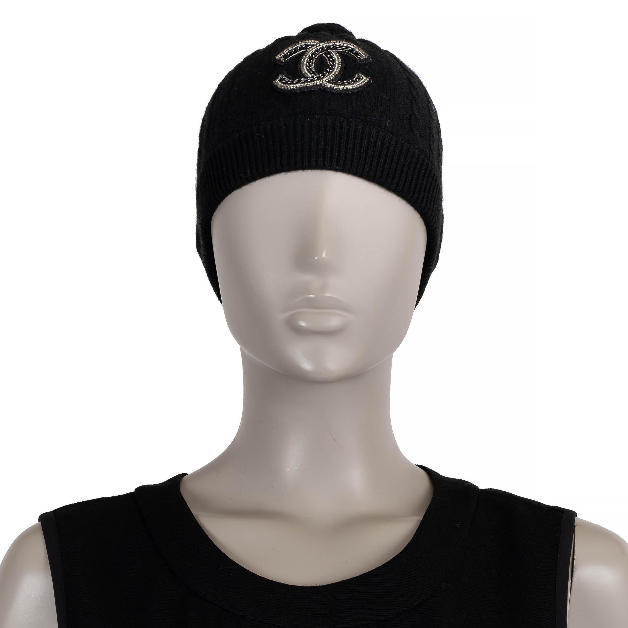 Noir Chapeau bonnet CC CABLE KNIT en cachemire noir de CHANEL en vente