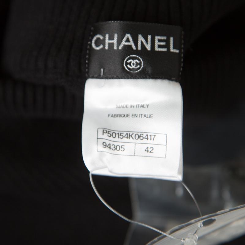 Chanel Black Cashmere CC Logo High Waist Jogger Pants L In Good Condition In Dubai, Al Qouz 2