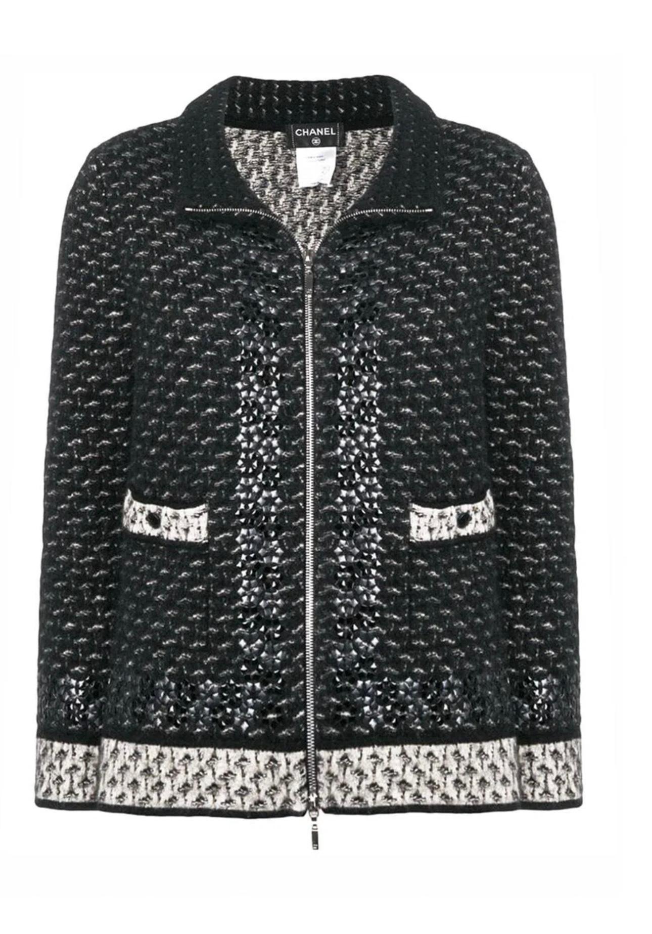 Chanel Black Cashmere Embellished Jacket In Excellent Condition For Sale In Dubai, AE