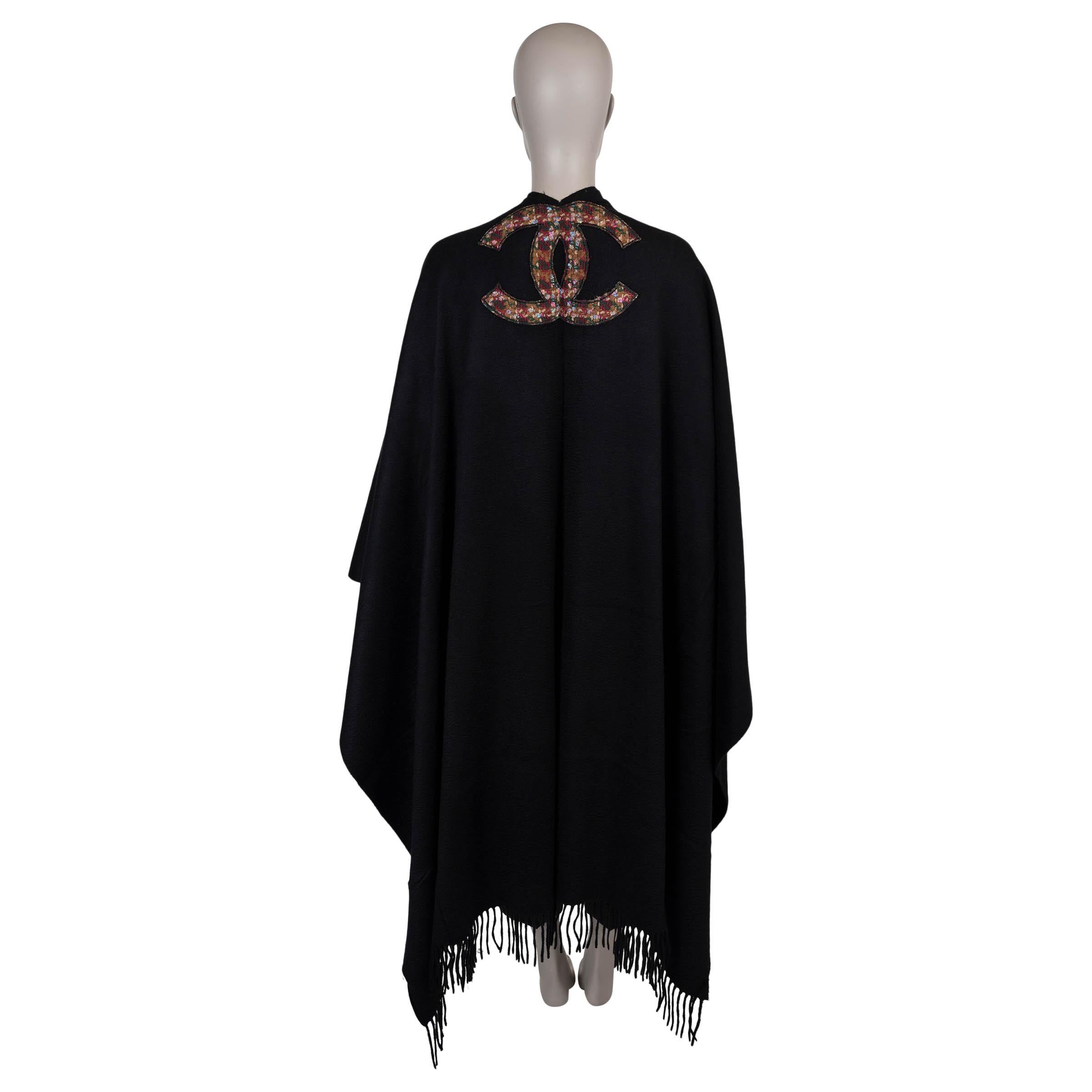 CHANEL schwarz Kaschmir TWEED CC Cape Jacke Einheitsgröße (Schwarz) im Angebot