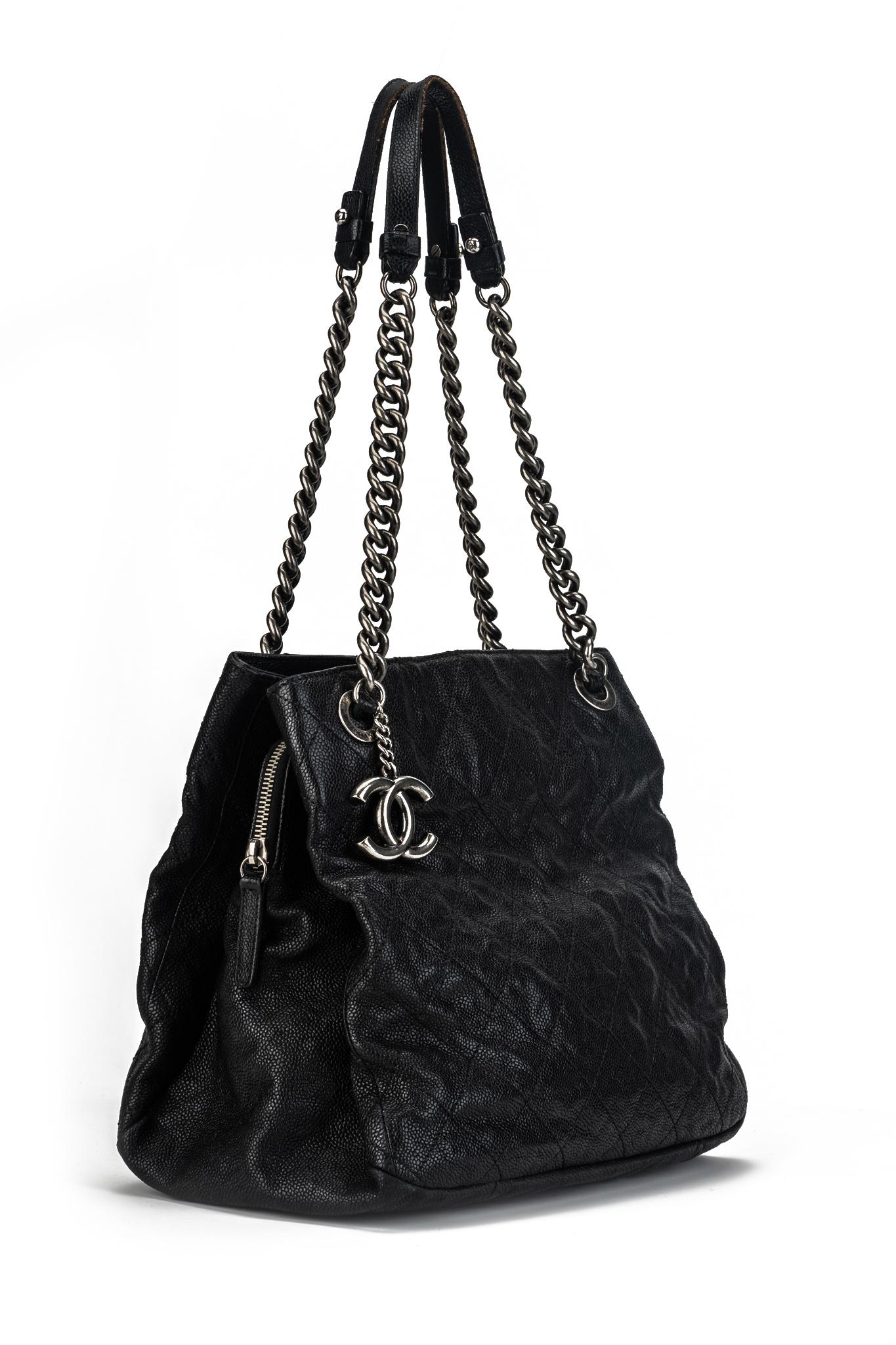 Chanel Black Caviar 3 Compartments Bag In Good Condition For Sale In West Hollywood, CA