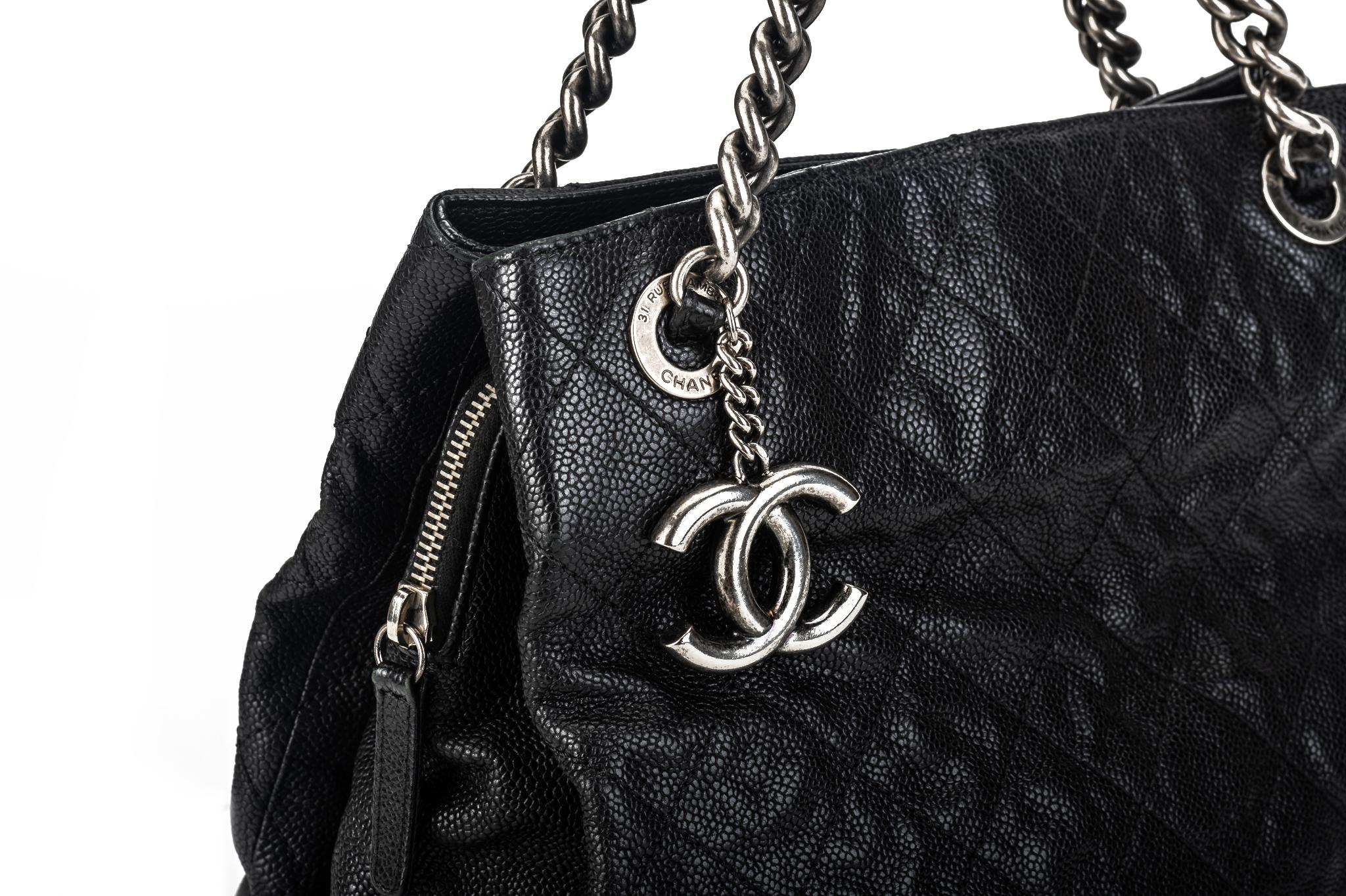 Women's Chanel Black Caviar 3 Compartments Bag For Sale
