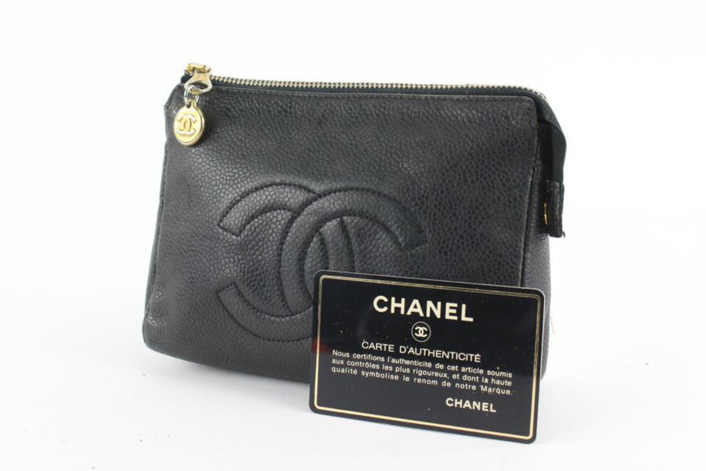 Chanel Black Caviar CC Logo Cosmetic Pouch Toiletry Case Zip Case 1223c10
Date Code/Serial Number: 4941427
Made In: Italy
Measurements: Length:  6