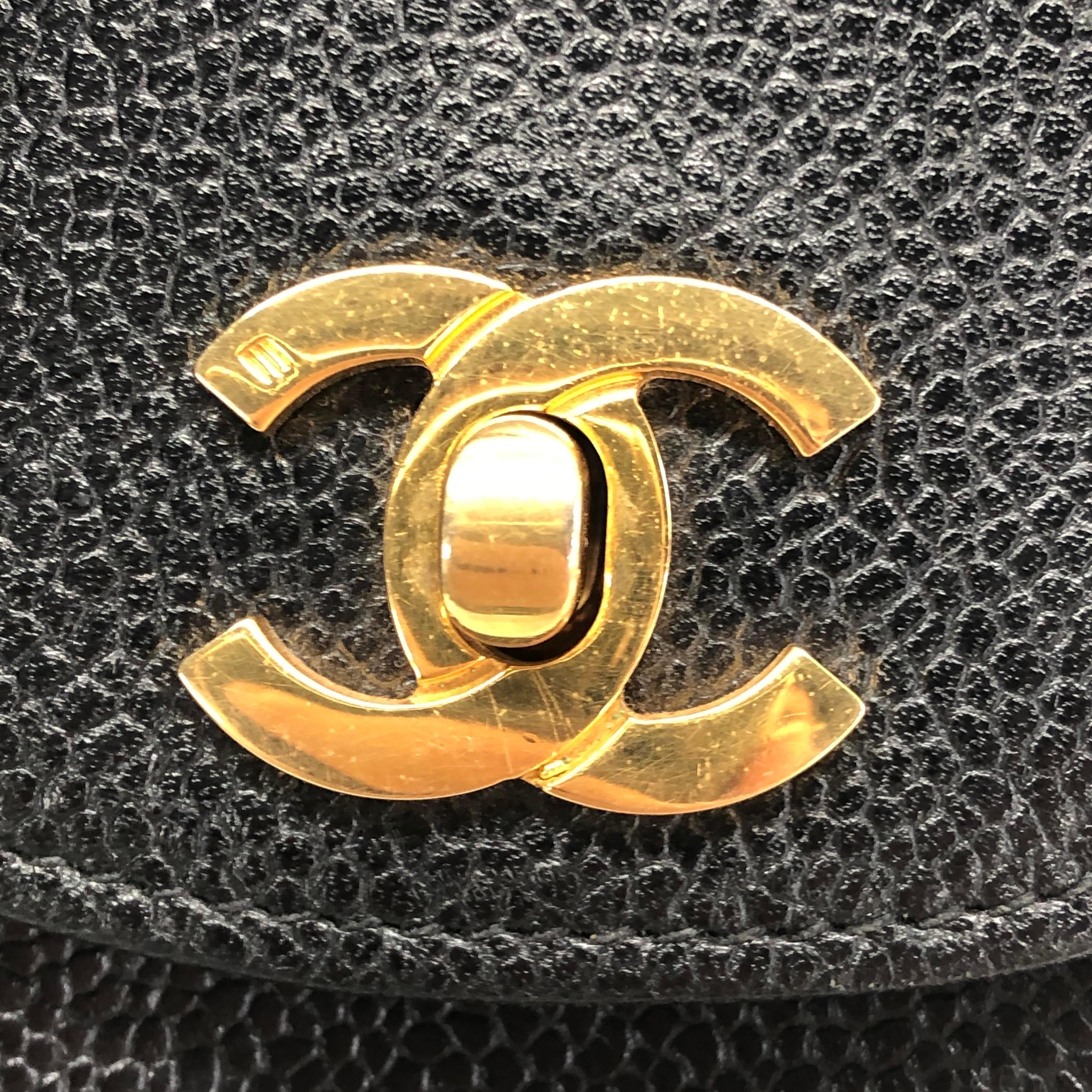 Chanel Black Caviar CC Phone Case Matelasse Chain Strap Crossbody Bag in vendita 12
