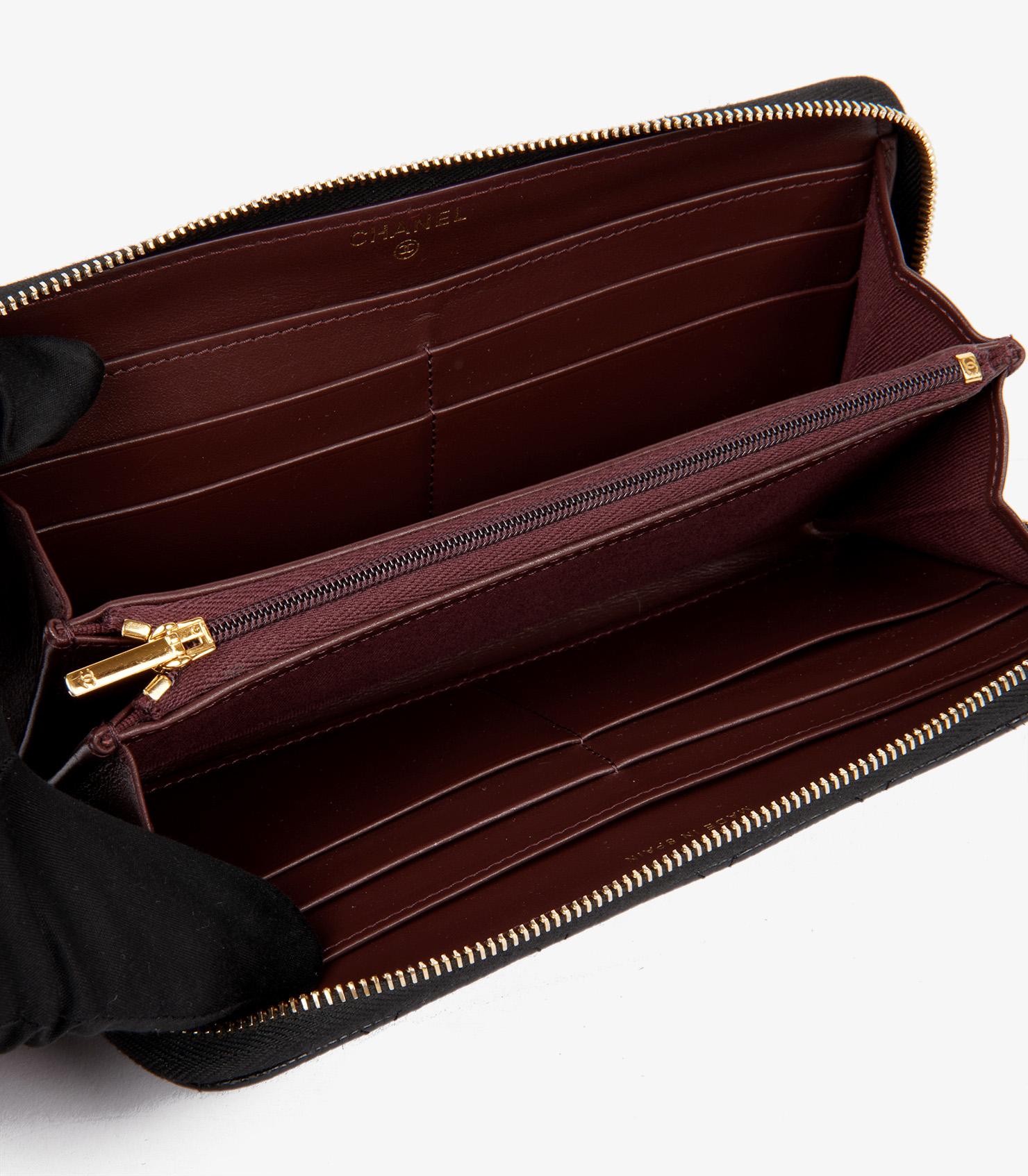 Chanel Black Caviar Classic Long Zipped Wallet

Marque : Chanel
Modèle : Portefeuille long zippé classique
Type de produit- Portefeuille
Numéro de série - JU******
Age- Circa 2023
Accompagné de : Carte d'authenticité Chanel
Couleur -