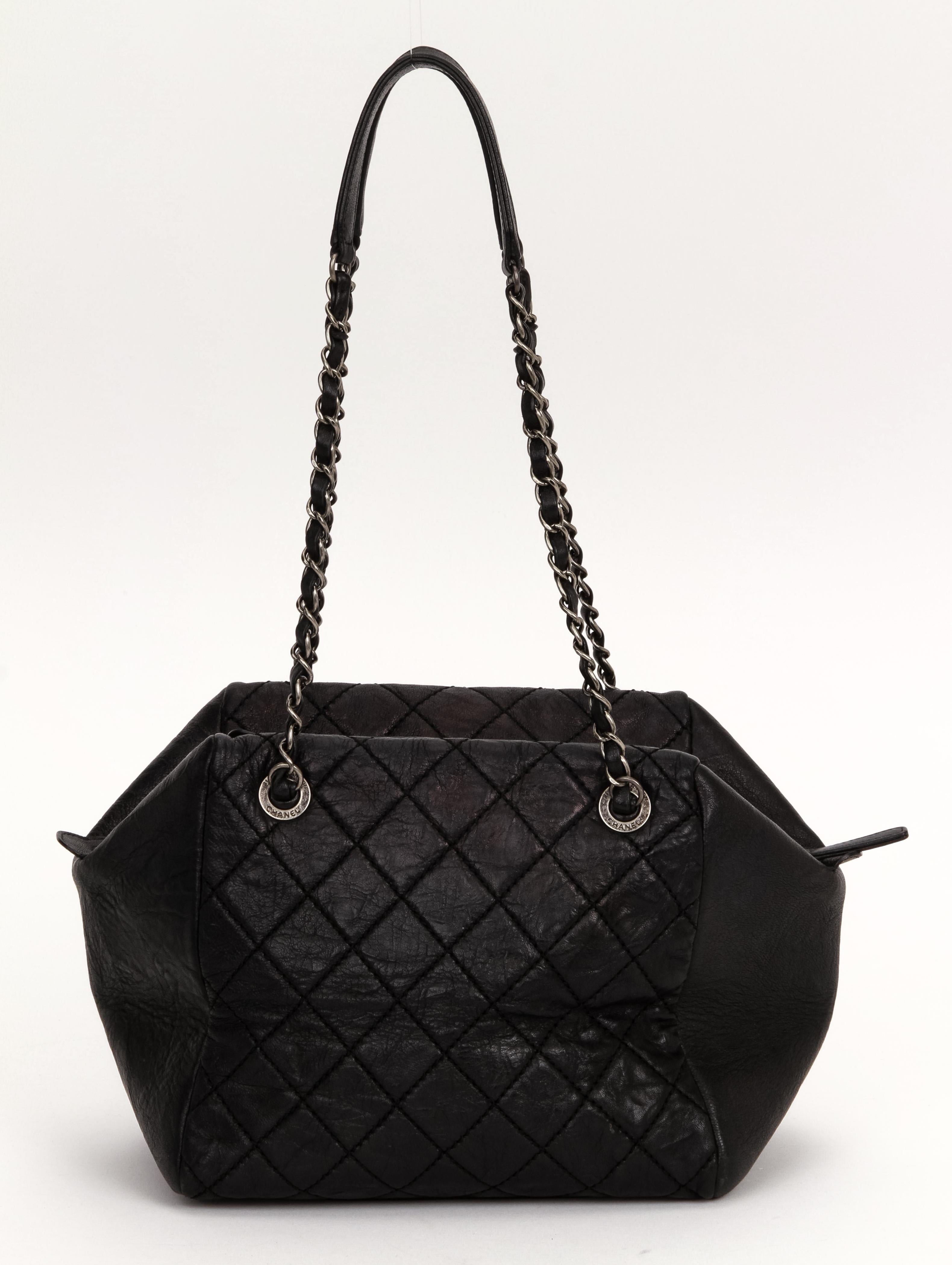 Women's Chanel Black Caviar Double Zip Handbag