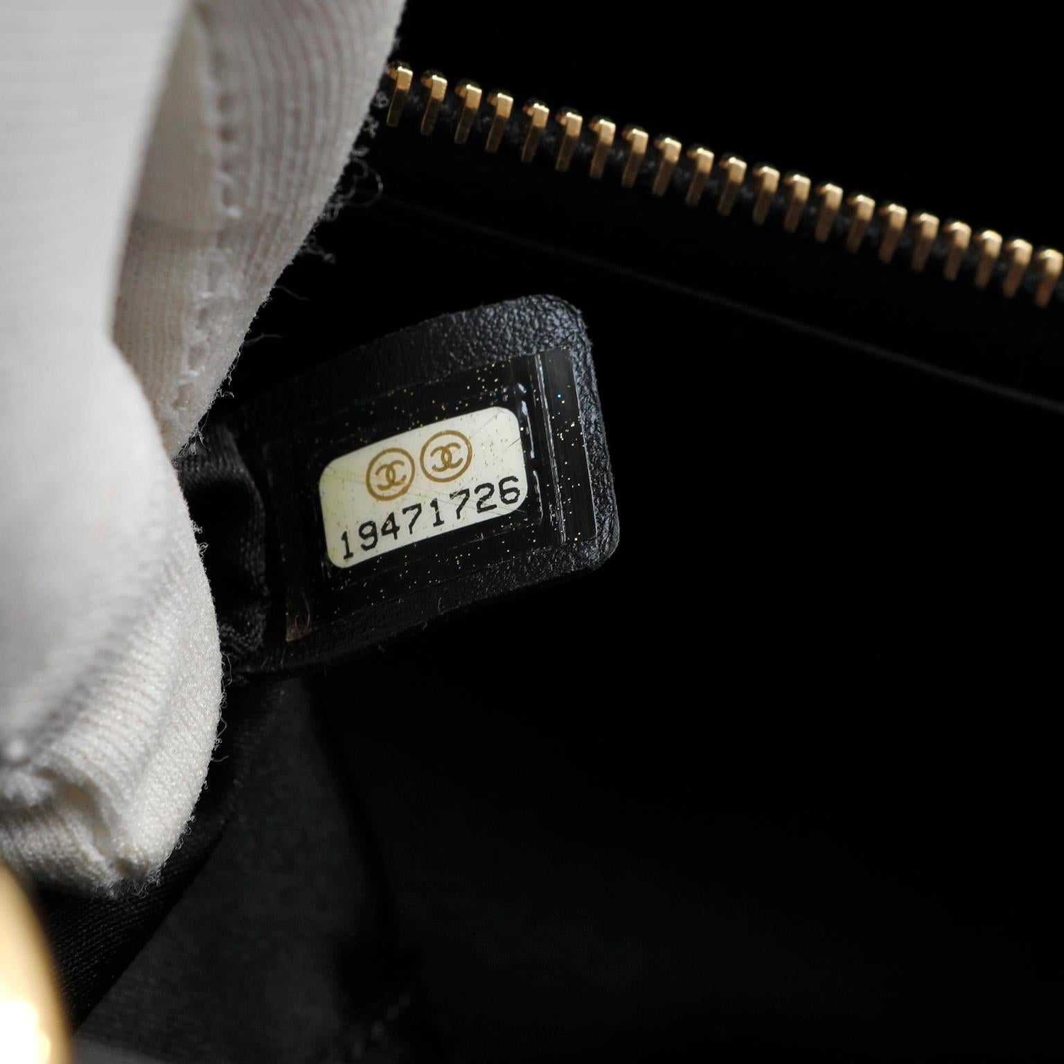 Chanel Black Caviar GST with Gold Hardware 3