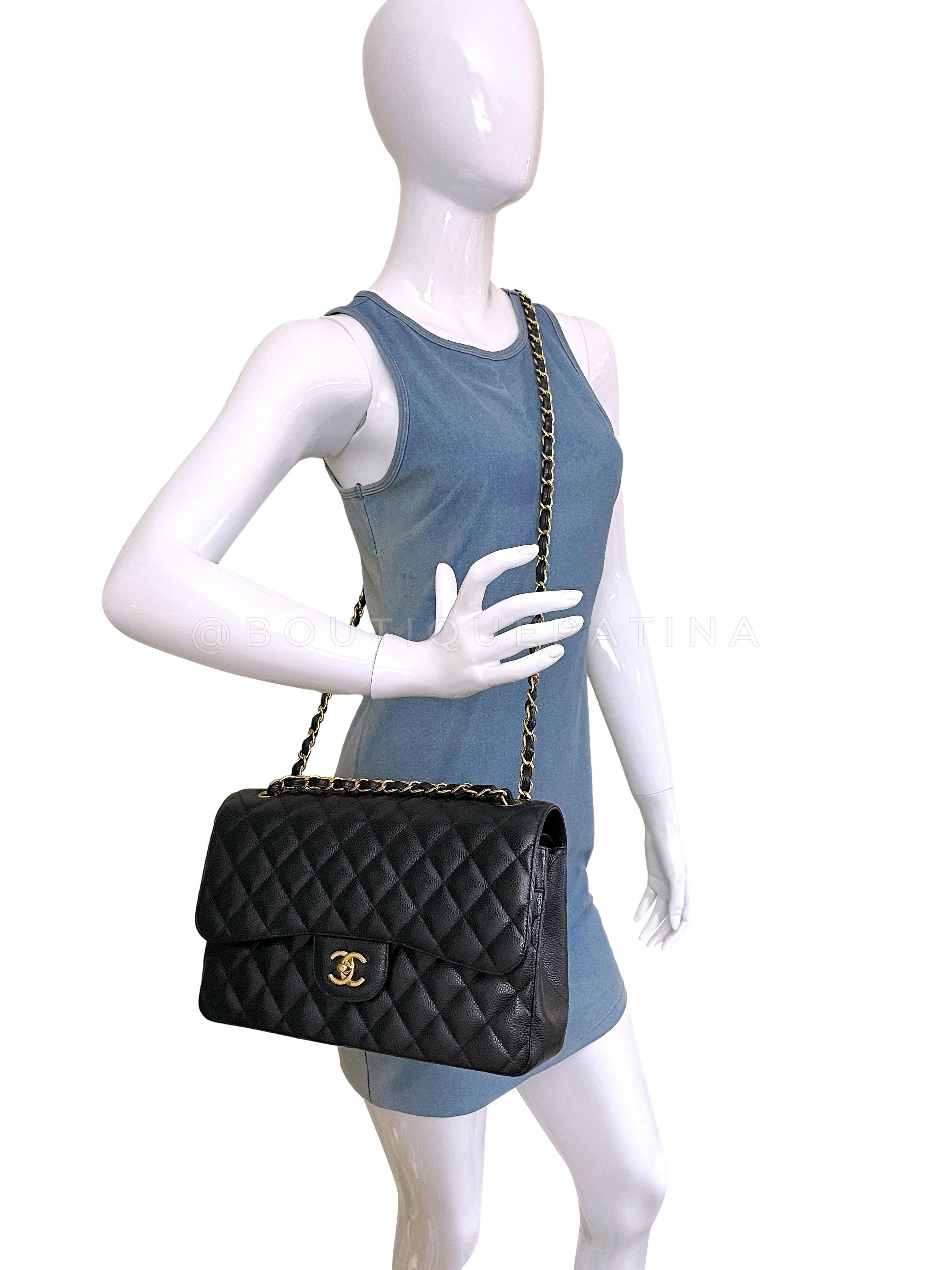 Chanel Noir Caviar Jumbo Classic Double Flap Bag GHW 65399 en vente 11