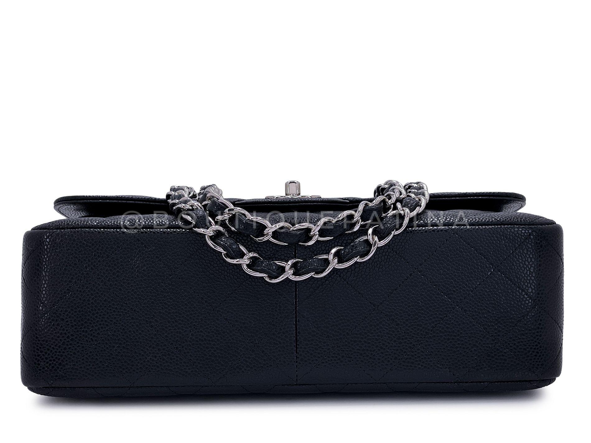 Chanel Schwarze Kaviar Jumbo Classic Double Flap Tasche SHW 66170 mit doppelter Klappe im Angebot 2